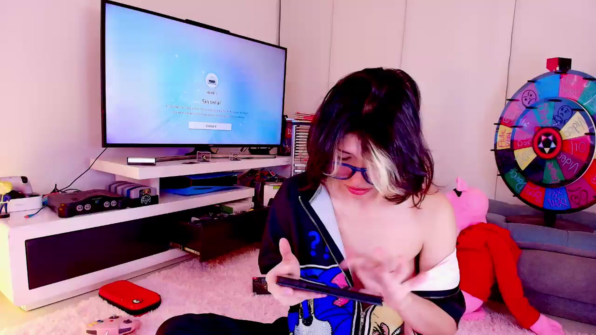 Gallery image thumbnail from Agostinha_Red's myfreecams stream on, 05/17/2026, 02:39 image 5 of 20