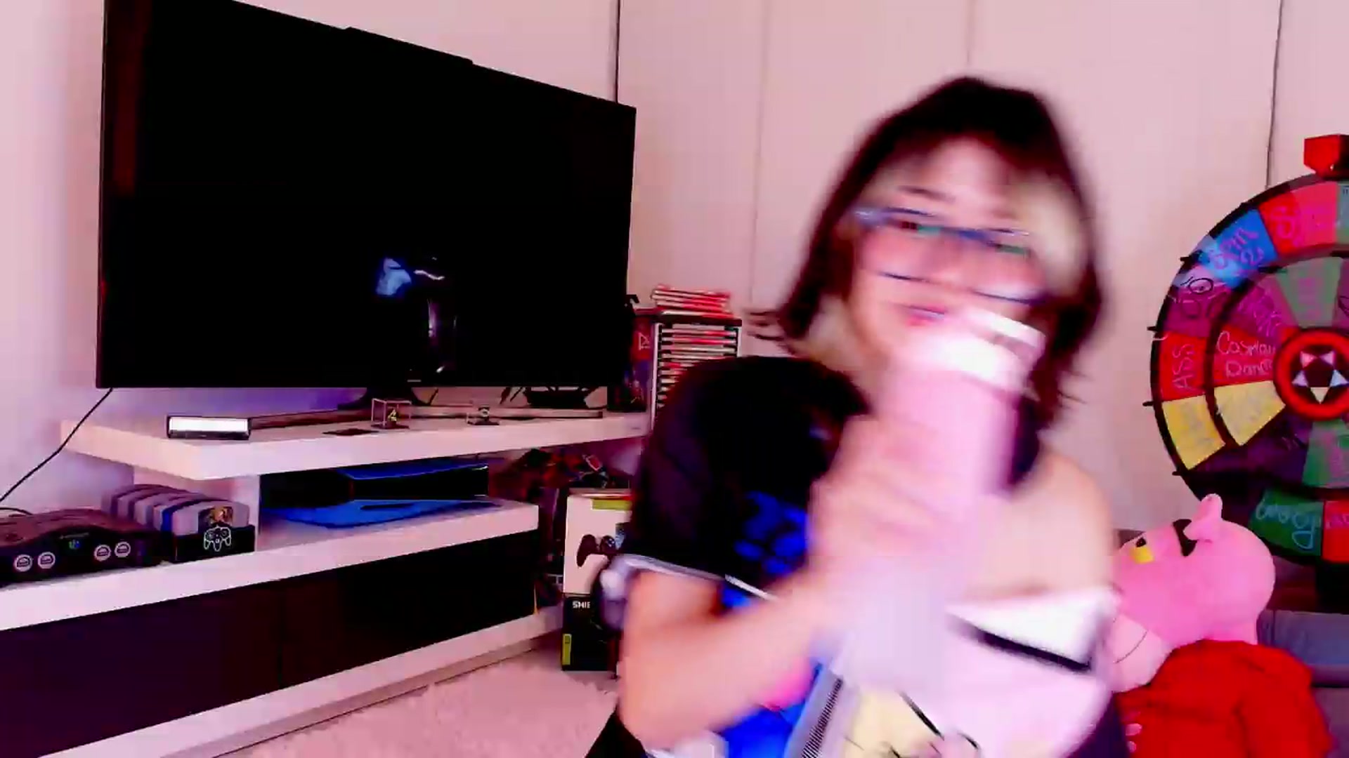 Gallery image thumbnail from Agostinha_Red's myfreecams stream on, 05/17/2026, 03:10 image 20 of 20