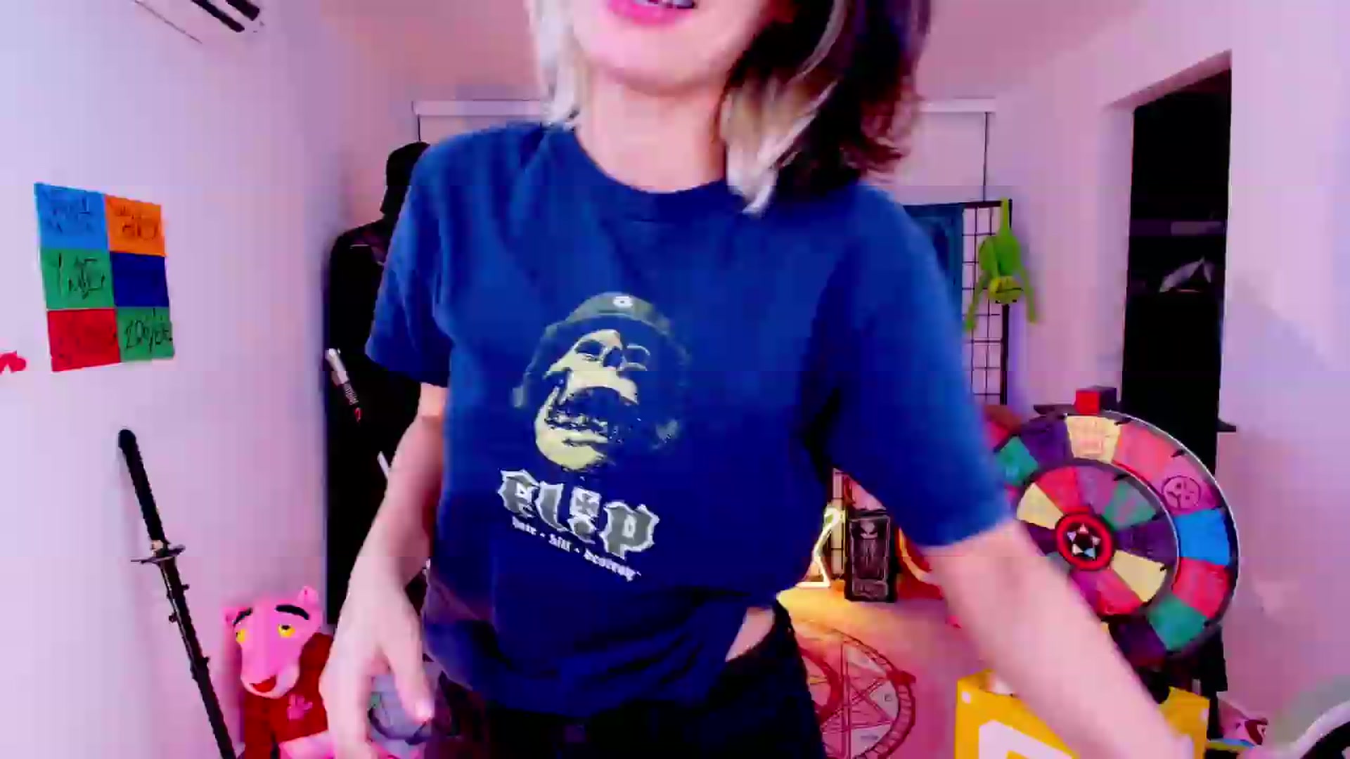 Gallery image thumbnail from Agostinha_Red's myfreecams stream on, 05/26/2026, 03:23 image 1 of 20