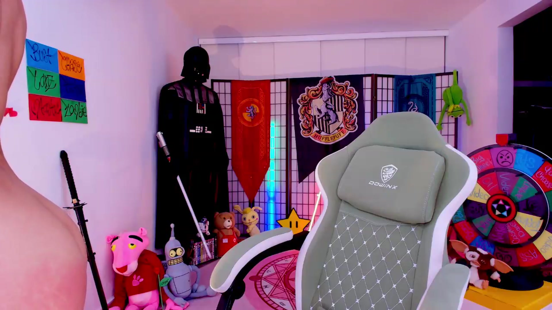 Gallery image thumbnail from Agostinha_Red's myfreecams stream on, 05/29/2026, 04:44 image 17 of 20