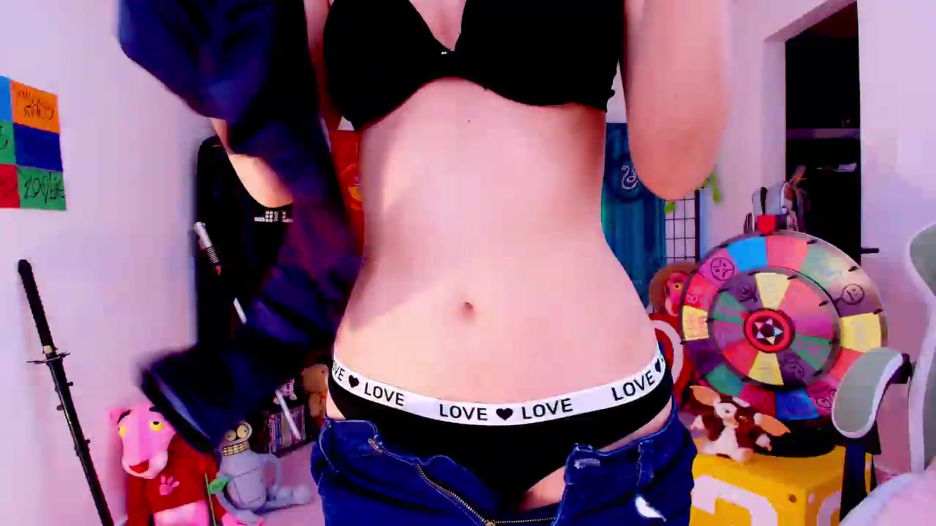 Gallery image thumbnail from Agostinha_Red's myfreecams stream on, 06/02/2026, 04:33 image 12 of 20