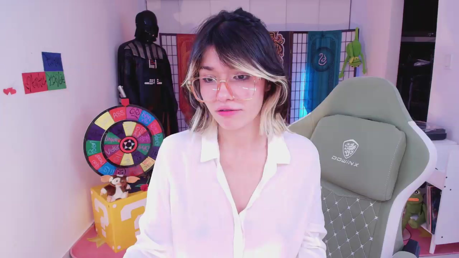 Gallery image thumbnail from Agostinha_Red's myfreecams stream on, 06/09/2026, 11:01 image 7 of 20