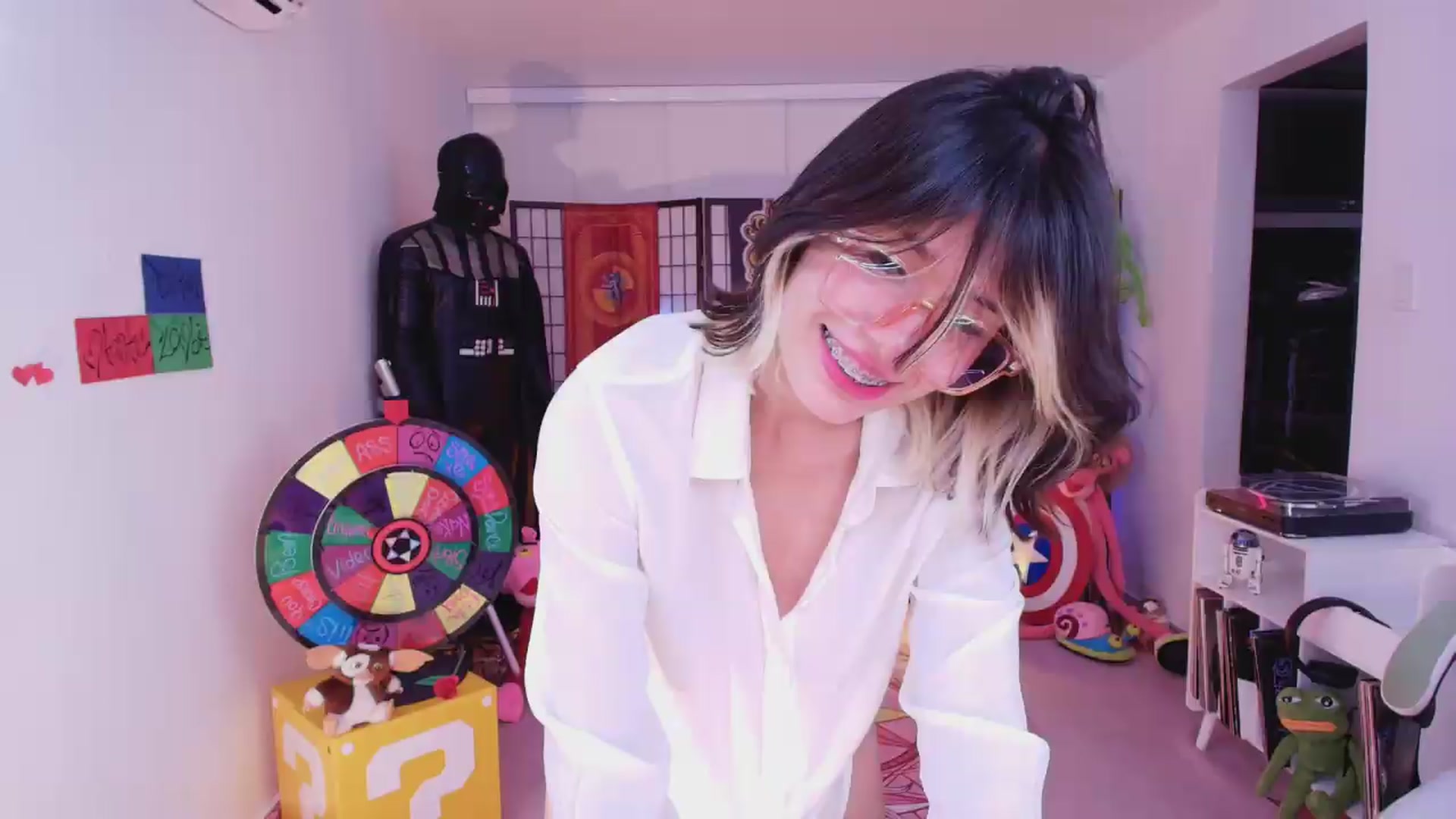 Gallery image thumbnail from Agostinha_Red's myfreecams stream on, 06/09/2026, 11:01 image 18 of 20