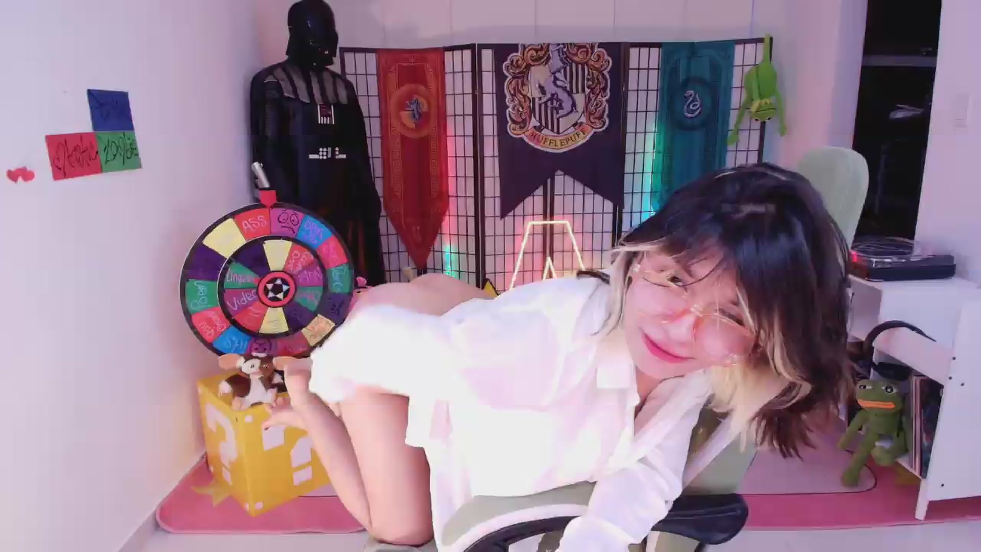 Gallery image thumbnail from Agostinha_Red's myfreecams stream on, 06/09/2026, 11:01 image 16 of 20
