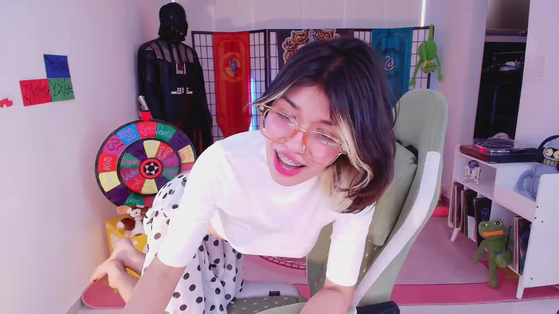 Gallery image thumbnail from Agostinha_Red's myfreecams stream on, 06/10/2026, 11:44 image 19 of 20