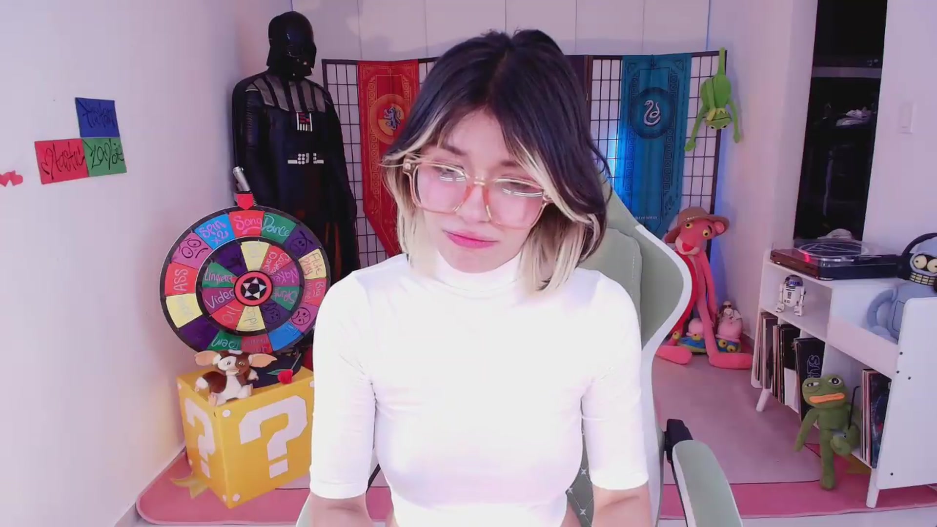 Gallery image thumbnail from Agostinha_Red's myfreecams stream on, 06/10/2026, 11:44 image 11 of 20