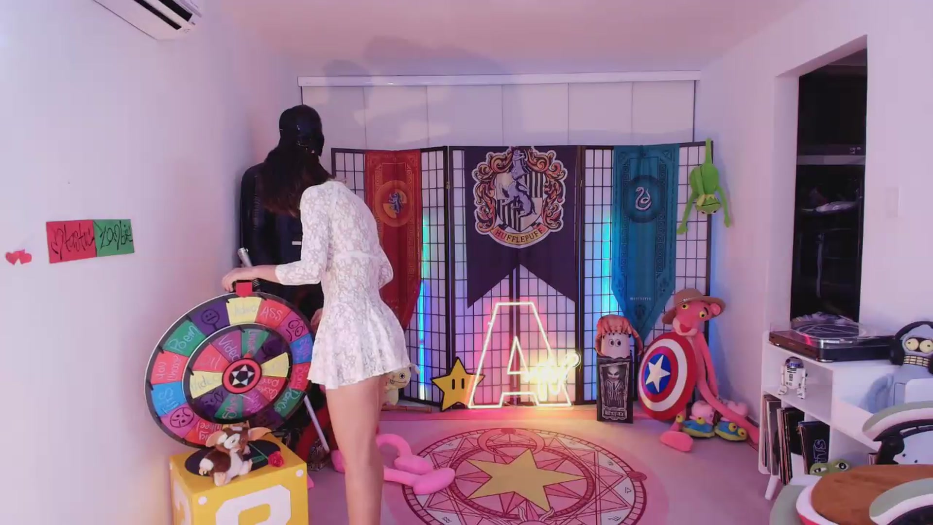 Gallery image thumbnail from Agostinha_Red's myfreecams stream on, 06/15/2026, 04:48 image 11 of 20