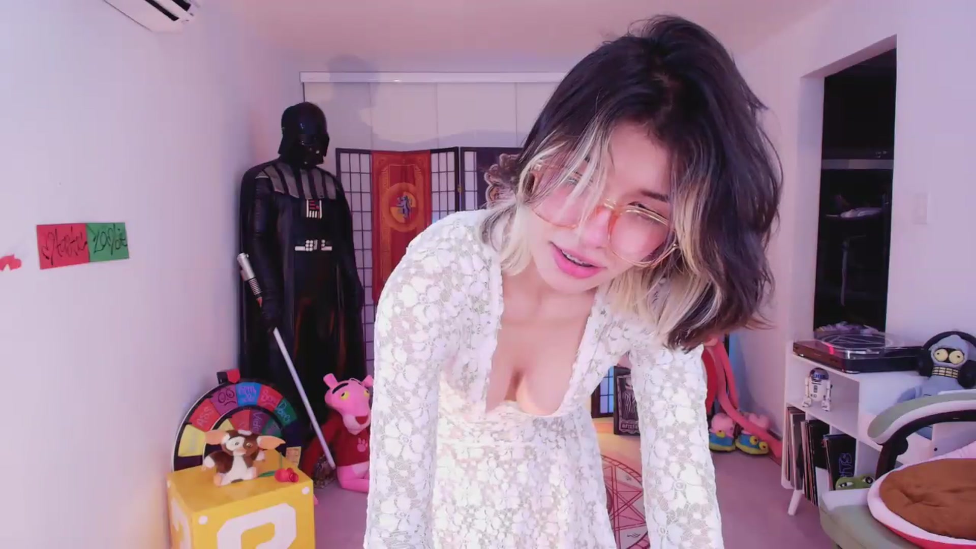 Gallery image thumbnail from Agostinha_Red's myfreecams stream on, 06/15/2026, 04:48 image 17 of 20