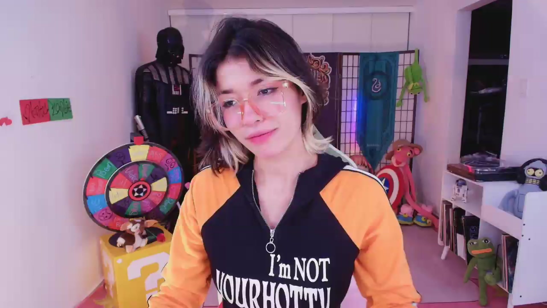 Gallery image thumbnail from Agostinha_Red's myfreecams stream on, 06/15/2026, 04:48 image 1 of 20