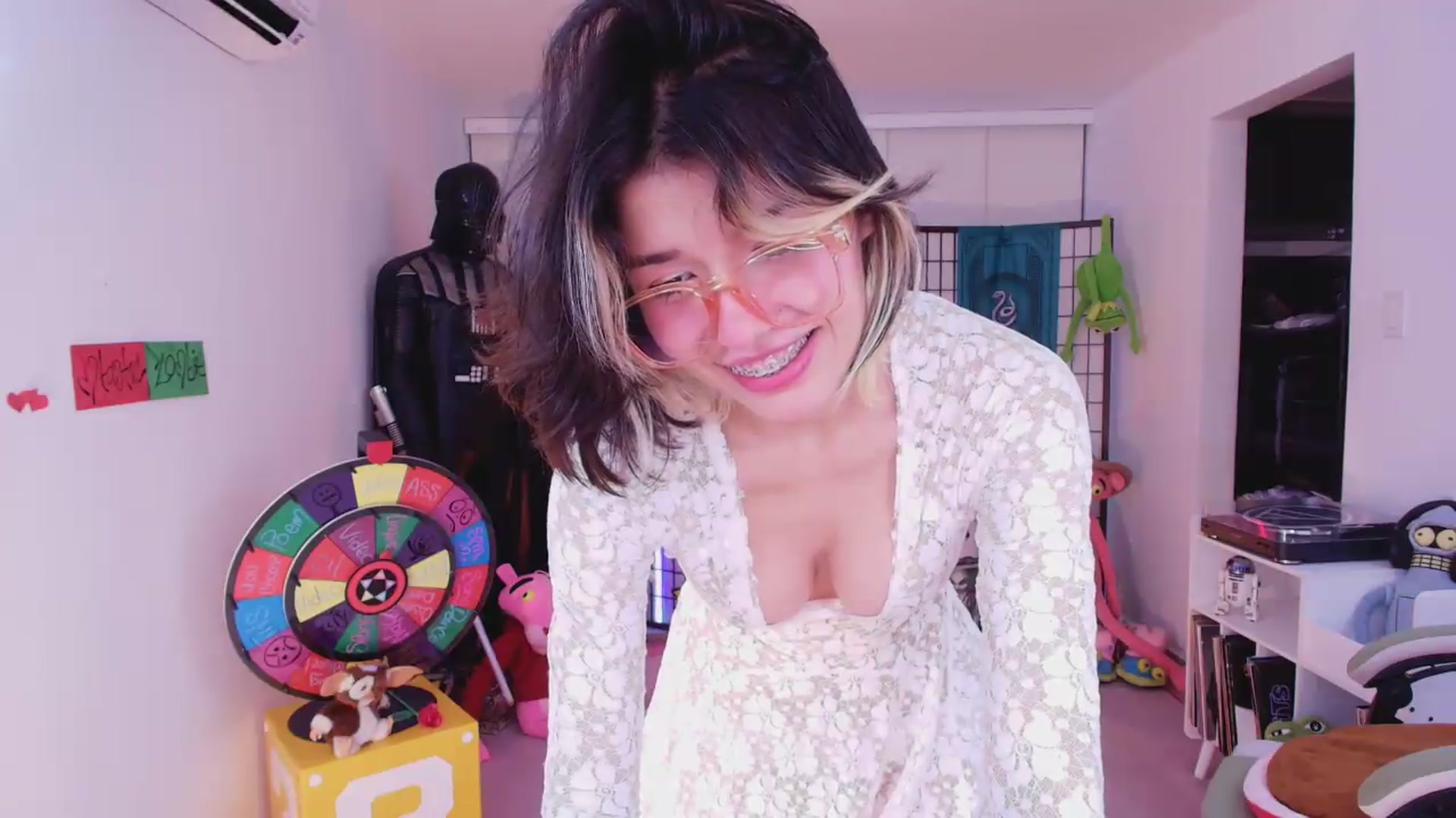Gallery image thumbnail from Agostinha_Red's myfreecams stream on, 06/15/2026, 04:48 image 10 of 20