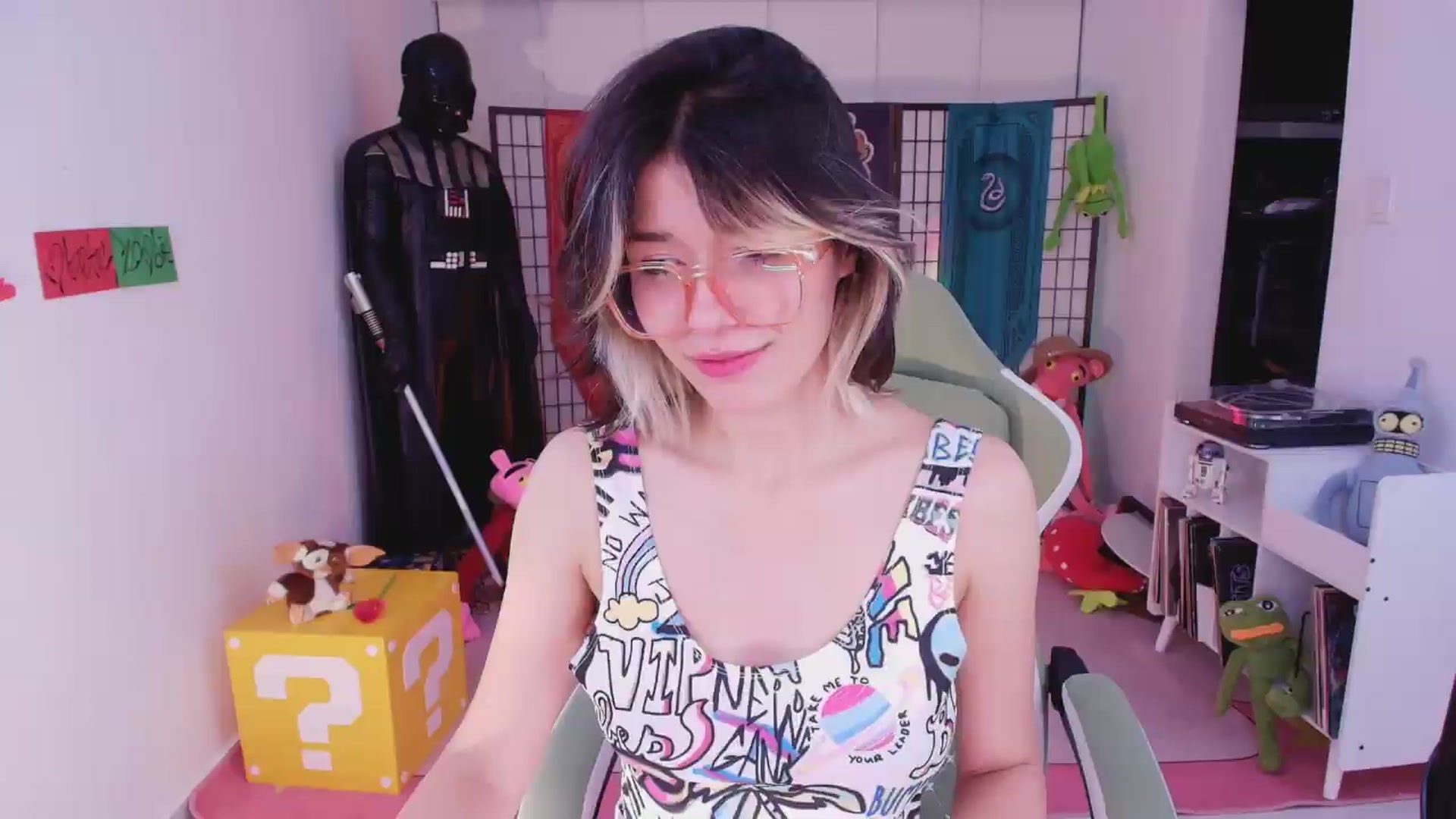Gallery image thumbnail from Agostinha_Red's myfreecams stream on, 06/19/2026, 07:17 image 18 of 20