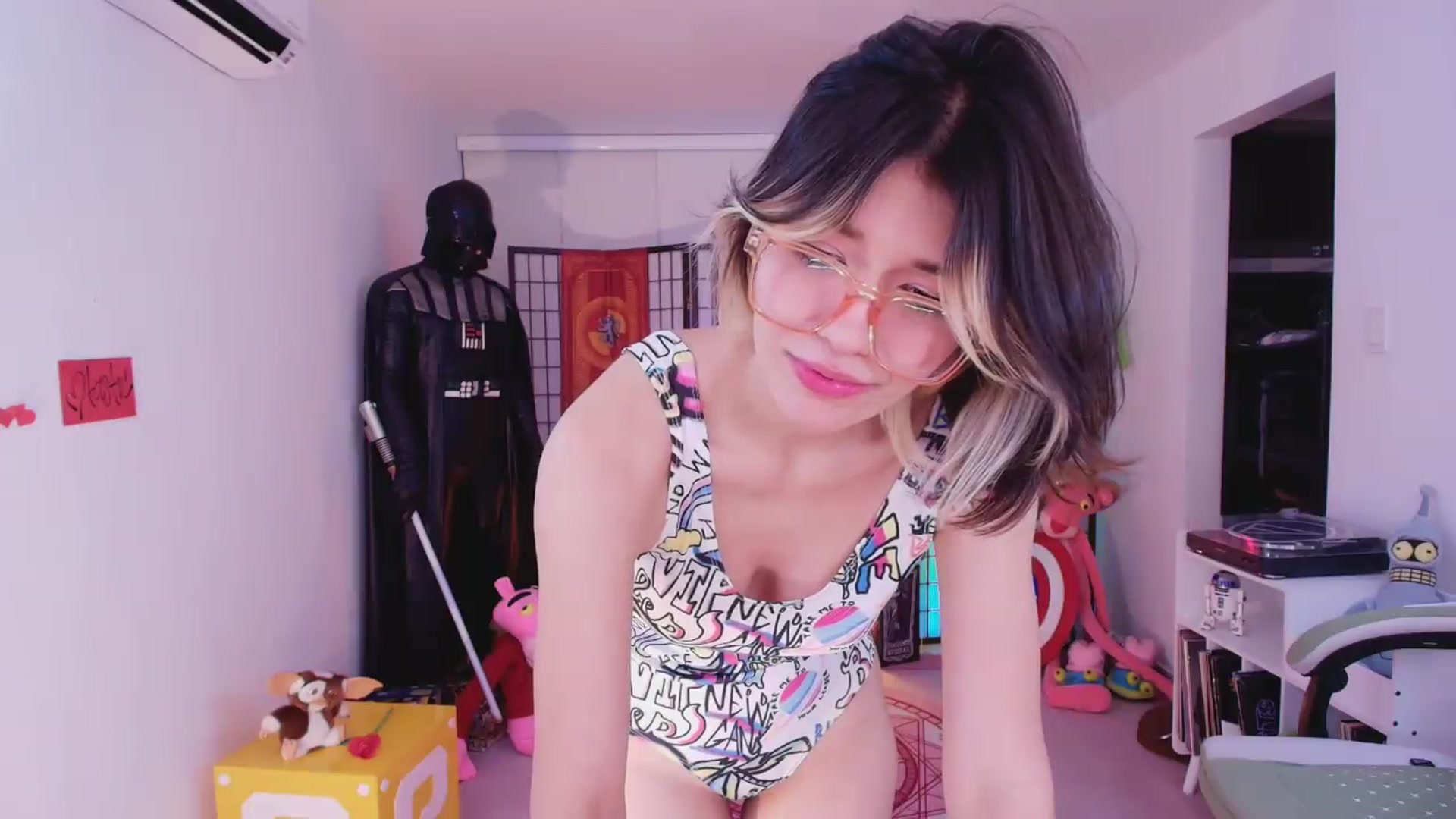 Gallery image thumbnail from Agostinha_Red's myfreecams stream on, 06/19/2026, 09:33 image 16 of 20