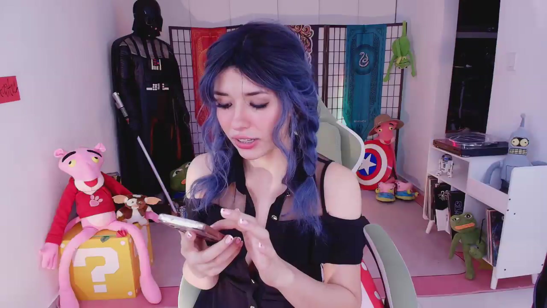 Gallery image thumbnail from Agostinha_Red's myfreecams stream on, 06/25/2026, 05:44 image 7 of 20