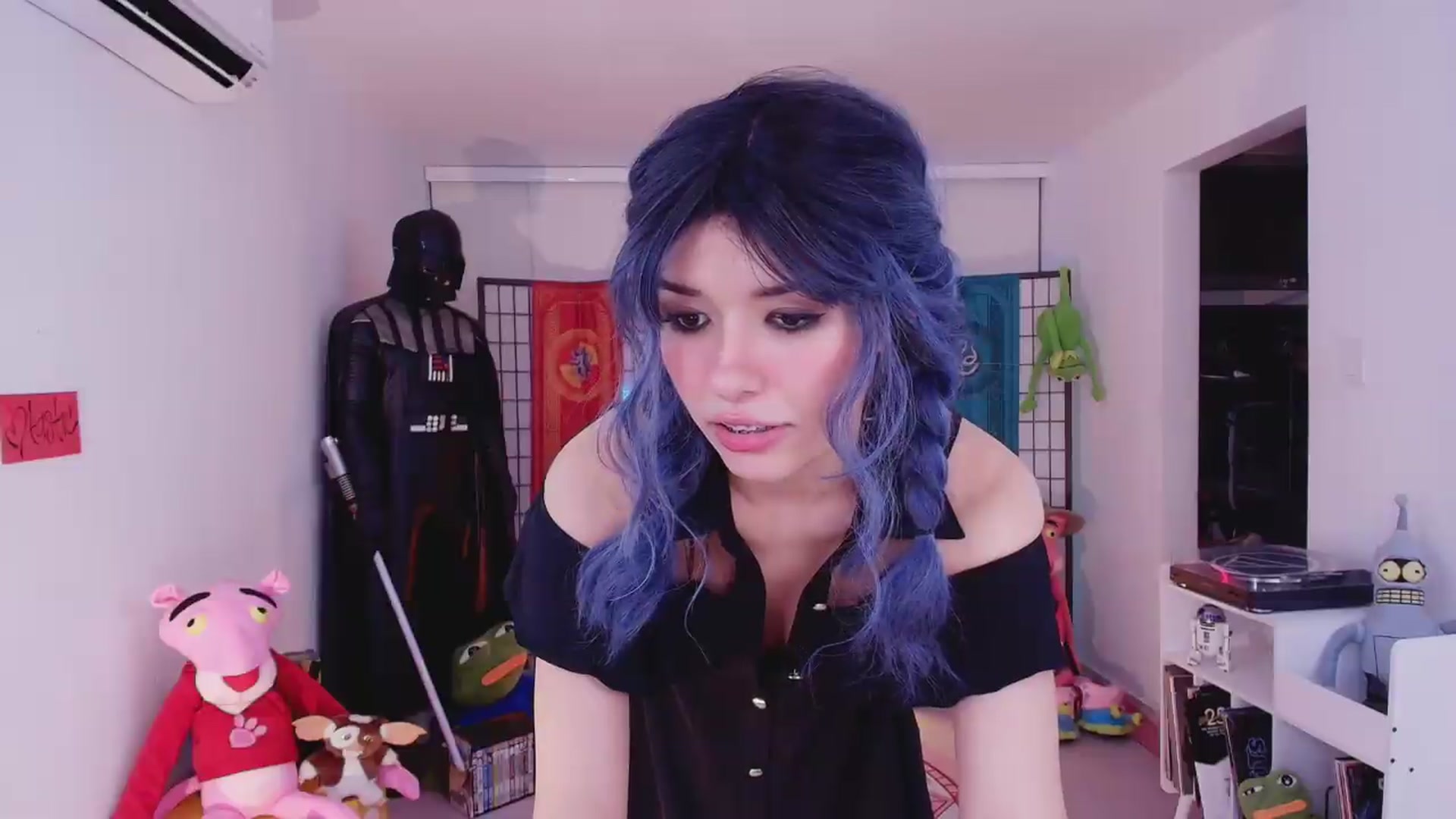 Gallery image thumbnail from Agostinha_Red's myfreecams stream on, 06/25/2026, 05:44 image 10 of 20
