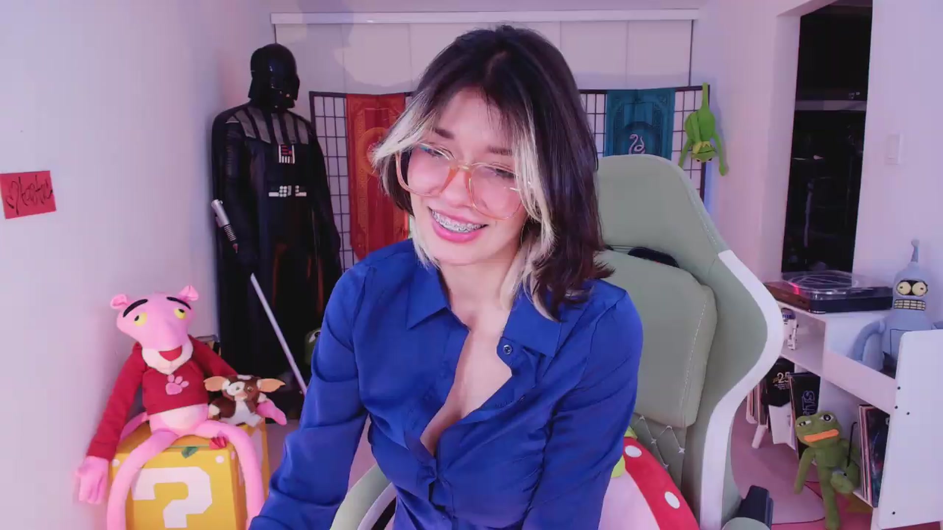 Gallery image thumbnail from Agostinha_Red's myfreecams stream on, 06/26/2026, 03:55 image 12 of 20