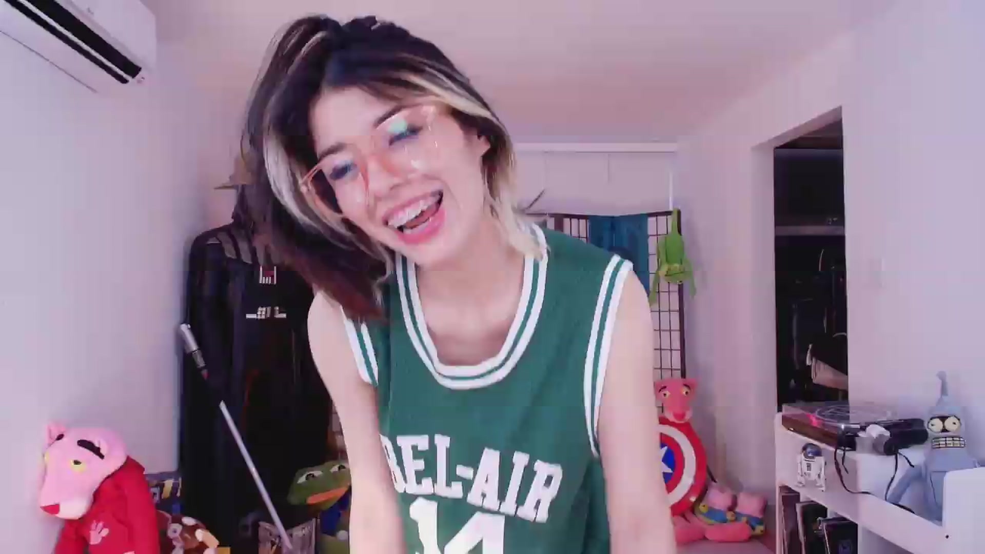 Gallery image thumbnail from Agostinha_Red's myfreecams stream on, 07/01/2026, 12:32 image 2 of 20