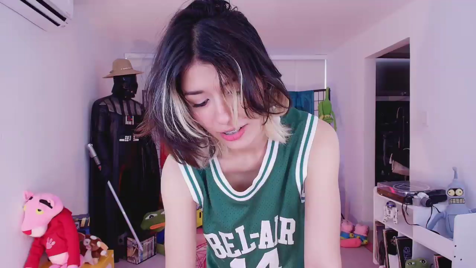 Gallery image thumbnail from Agostinha_Red's myfreecams stream on, 07/01/2026, 12:32 image 13 of 20