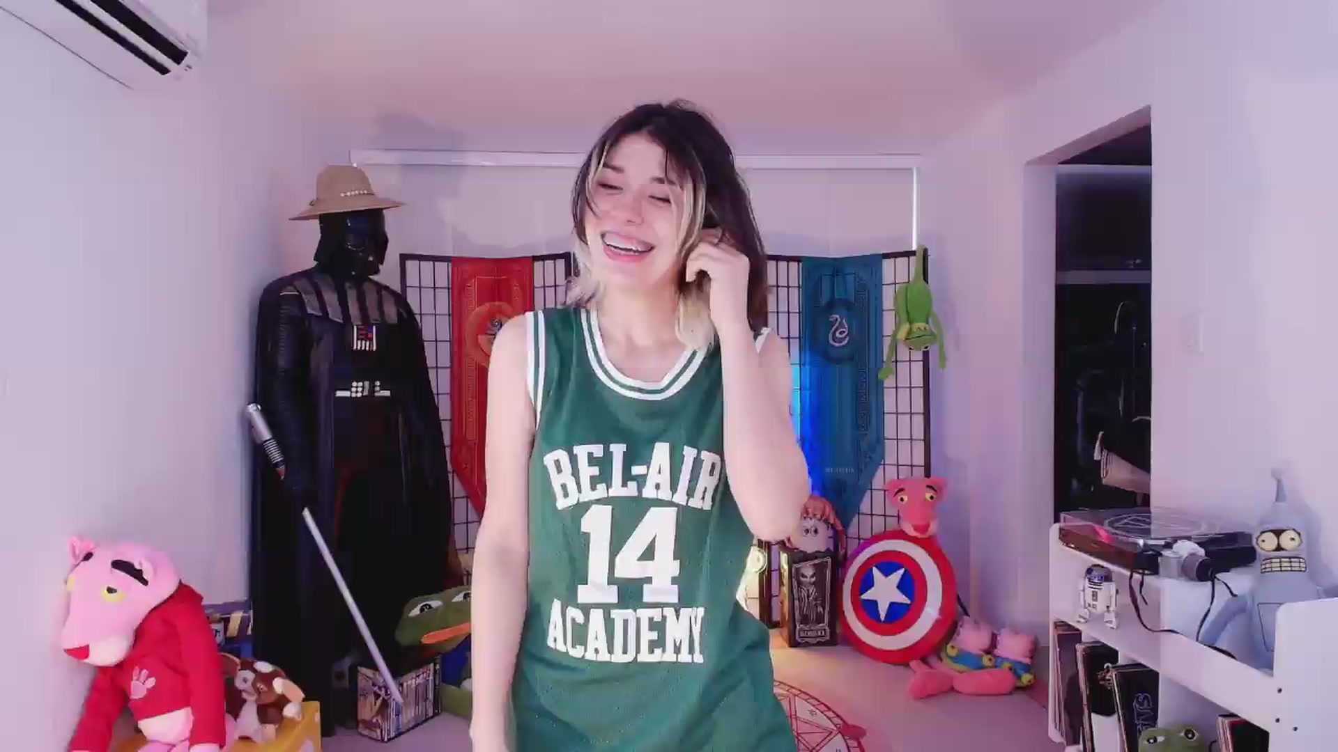 Gallery image thumbnail from Agostinha_Red's myfreecams stream on, 07/01/2026, 12:32 image 11 of 20