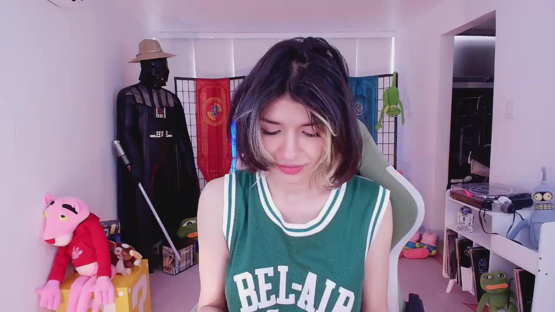 Gallery image thumbnail from Agostinha_Red's myfreecams stream on, 07/01/2026, 14:04 image 17 of 20