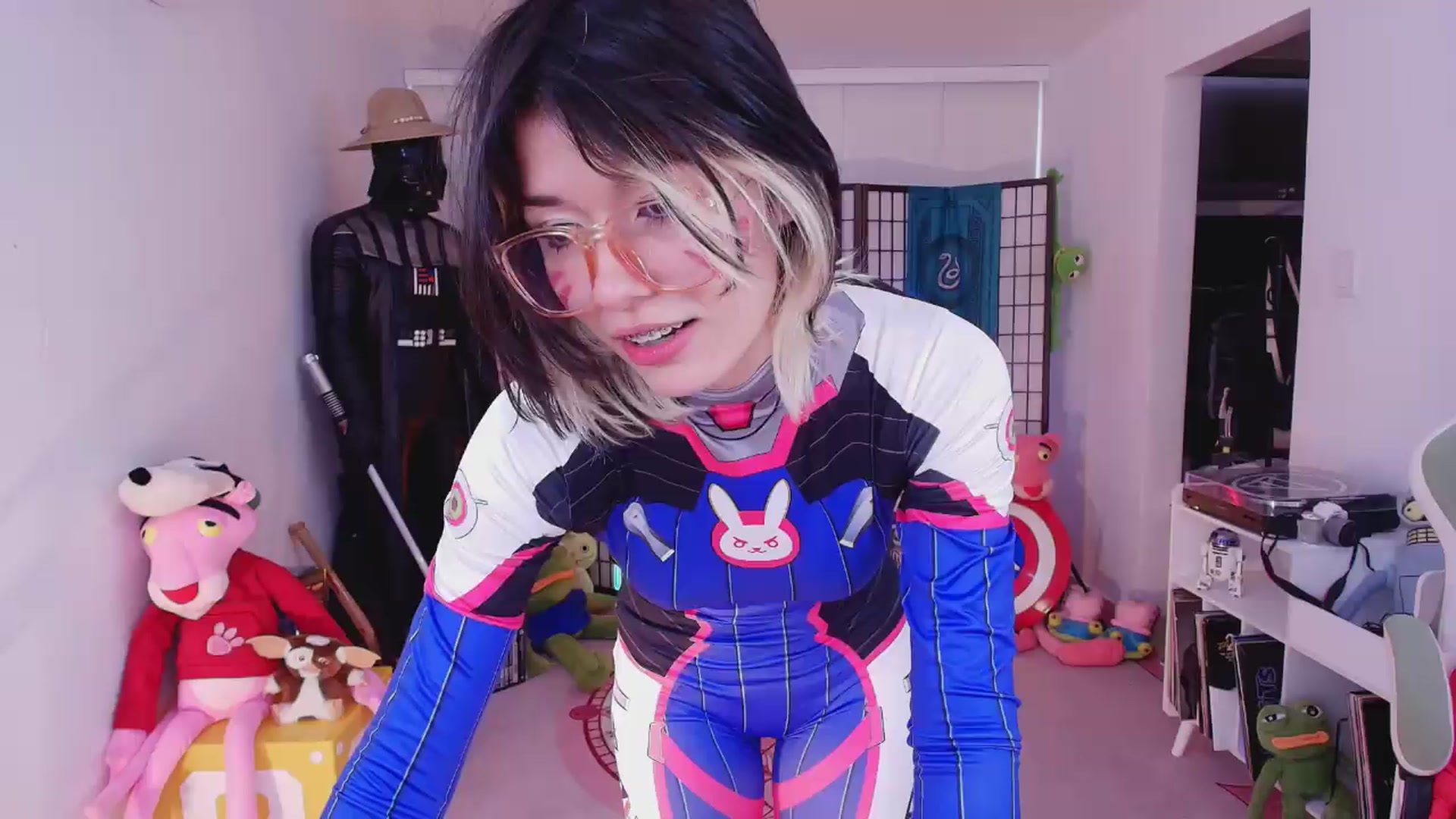 Gallery image thumbnail from Agostinha_Red's myfreecams stream on, 07/04/2026, 14:25 image 6 of 20