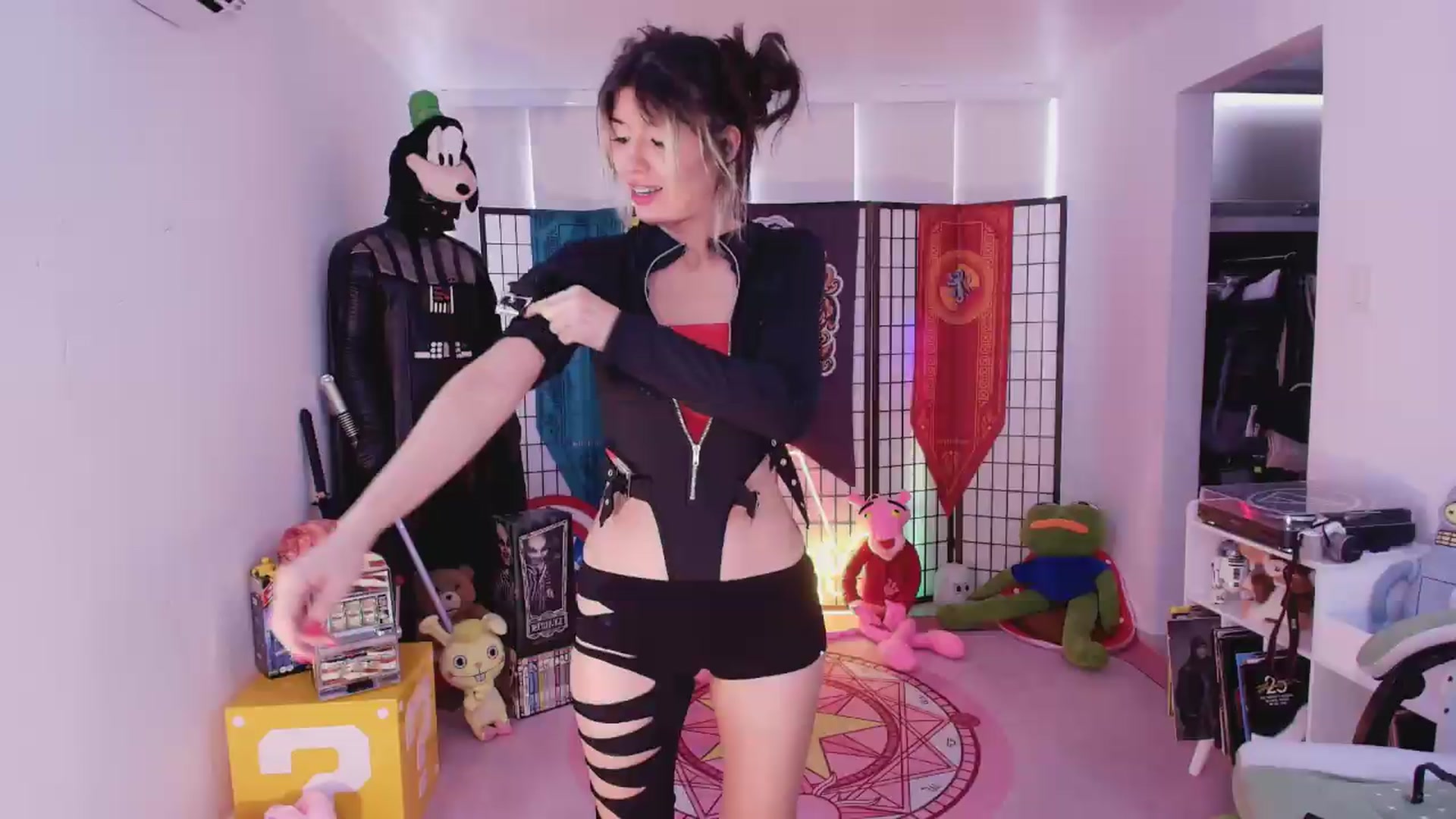 Gallery image thumbnail from Agostinha_Red's myfreecams stream on, 07/08/2026, 14:28 image 11 of 20