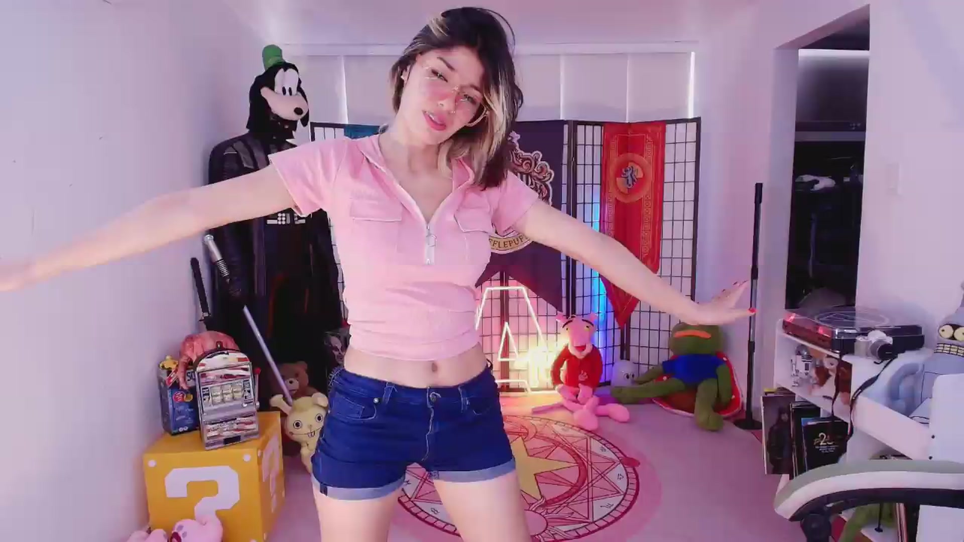 Gallery image thumbnail from Agostinha_Red's myfreecams stream on, 07/12/2026, 14:37 image 1 of 20