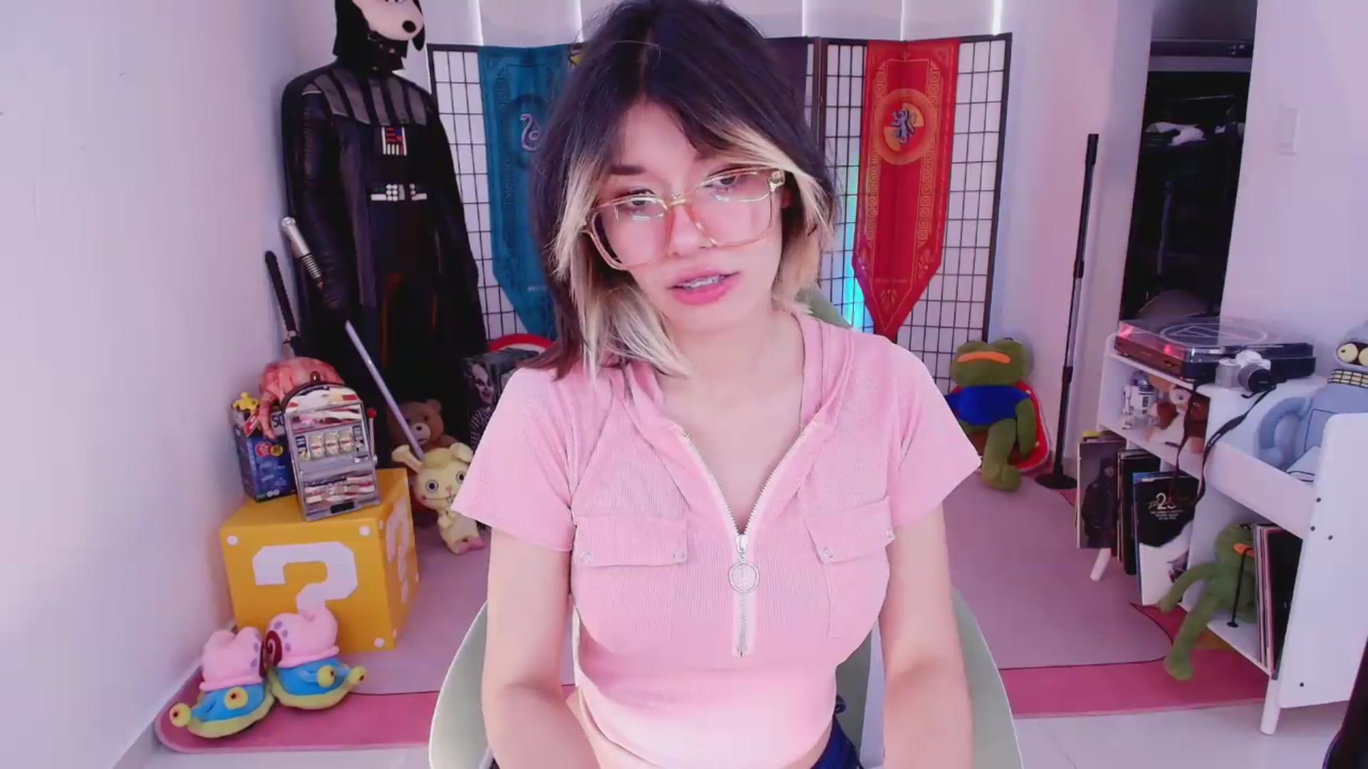 Gallery image thumbnail from Agostinha_Red's myfreecams stream on, 07/12/2026, 14:37 image 19 of 20