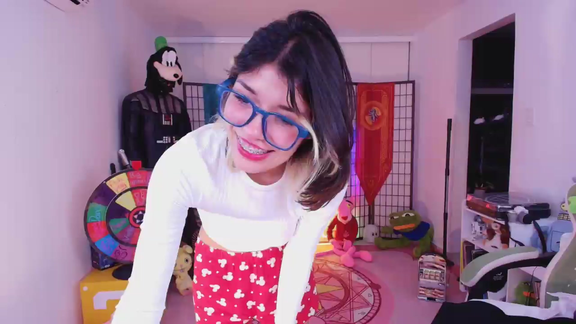 Gallery image thumbnail from Agostinha_Red's myfreecams stream on, 07/21/2026, 01:55 image 8 of 20