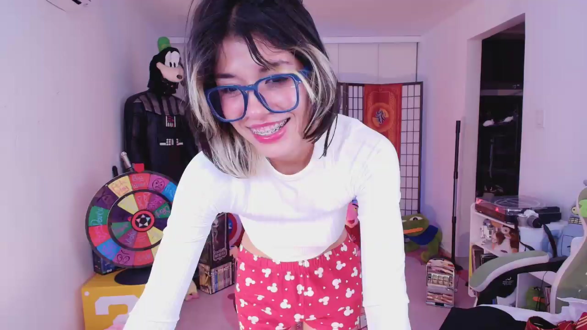 Gallery image thumbnail from Agostinha_Red's myfreecams stream on, 07/21/2026, 01:55 image 10 of 20
