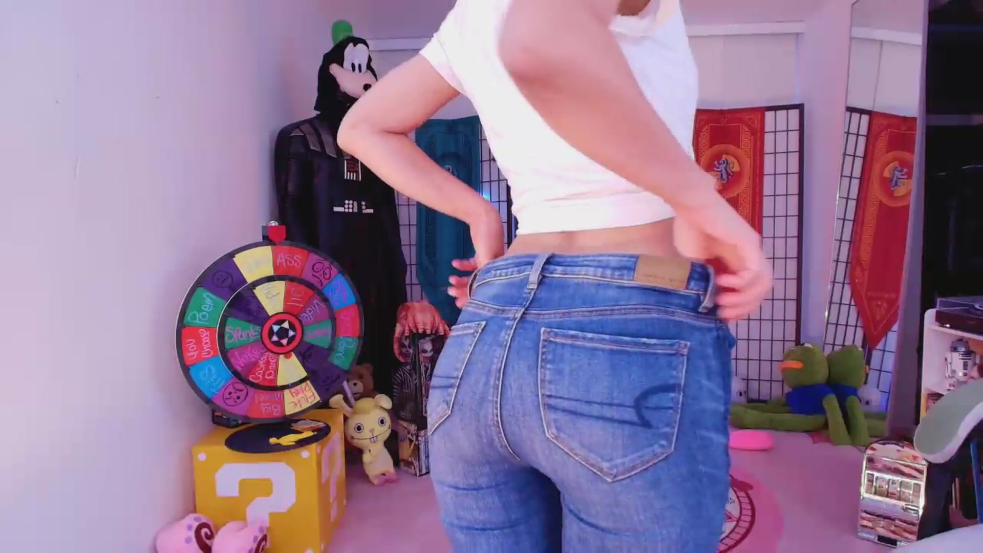 Gallery image thumbnail from Agostinha_Red's myfreecams stream on, 08/09/2026, 02:34 image 4 of 20