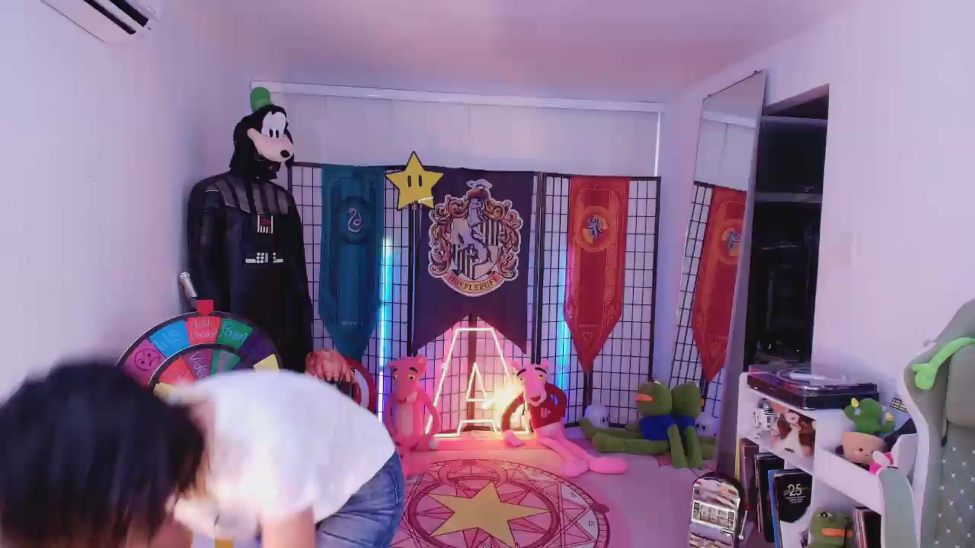 Gallery image thumbnail from Agostinha_Red's myfreecams stream on, 08/09/2026, 02:34 image 2 of 20