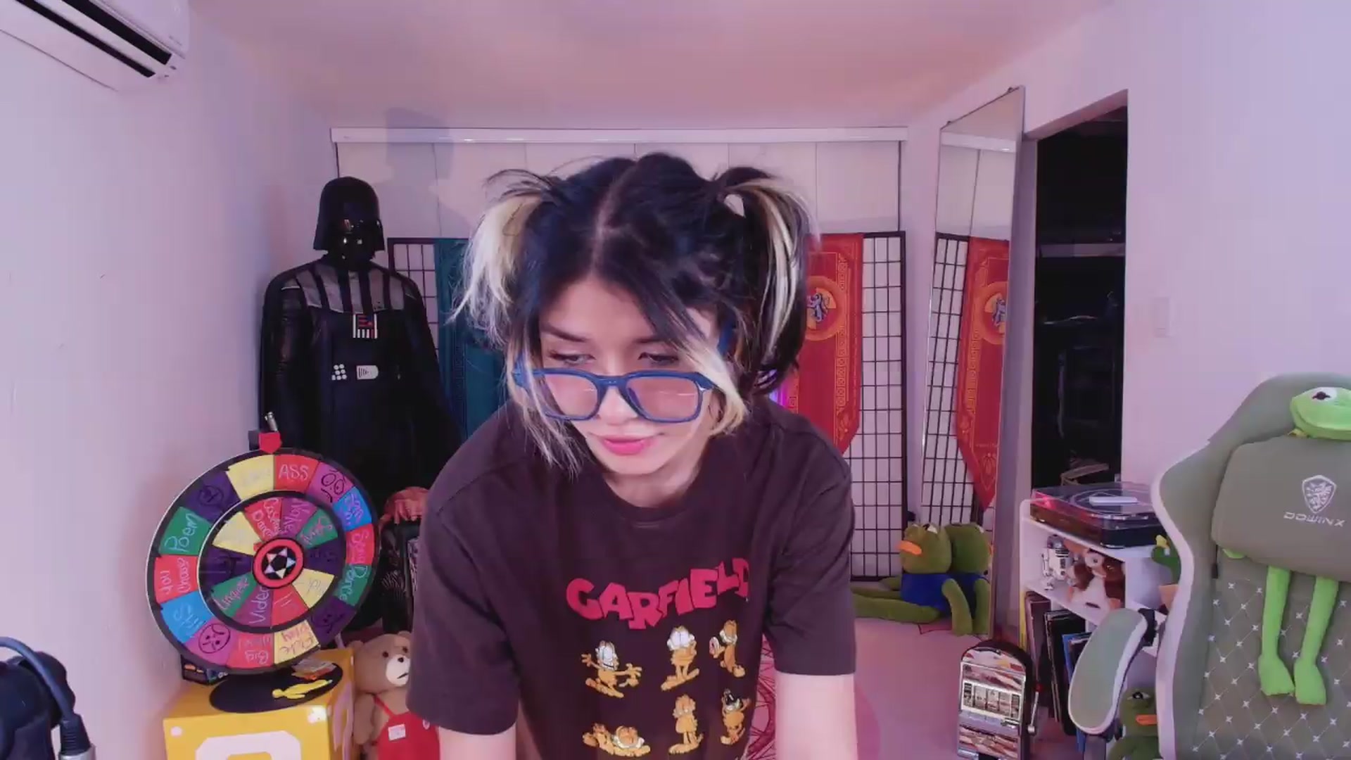 Gallery image thumbnail from Agostinha_Red's myfreecams stream on, 08/13/2026, 01:13 image 17 of 20