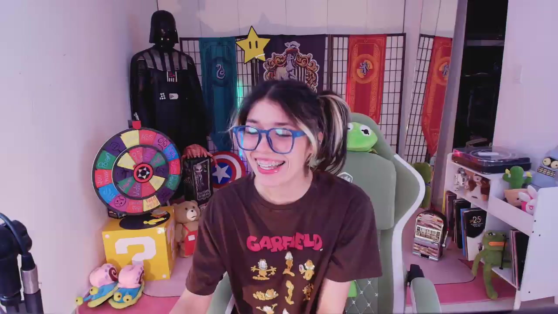 Gallery image thumbnail from Agostinha_Red's myfreecams stream on, 08/13/2026, 01:13 image 1 of 20