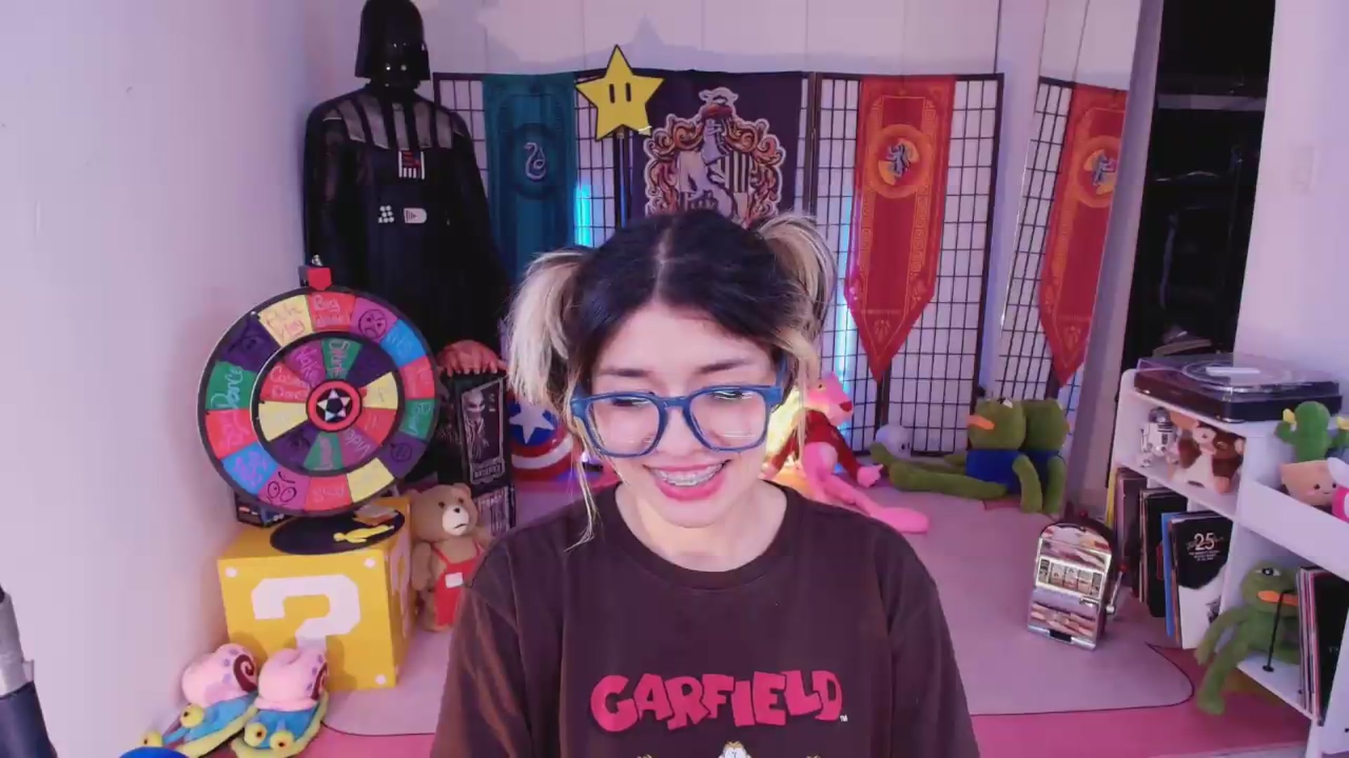 Gallery image thumbnail from Agostinha_Red's myfreecams stream on, 08/13/2026, 02:30 image 17 of 20