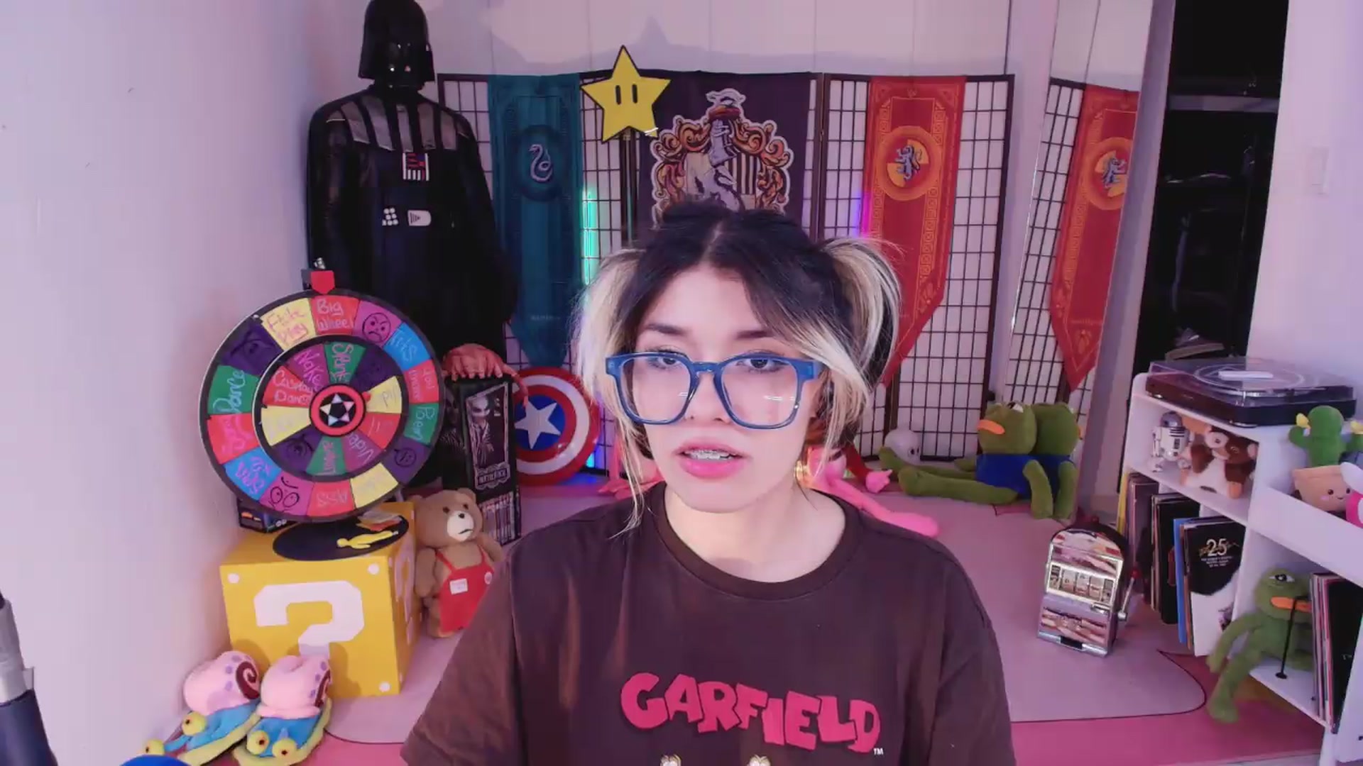 Gallery image thumbnail from Agostinha_Red's myfreecams stream on, 08/13/2026, 02:30 image 18 of 20