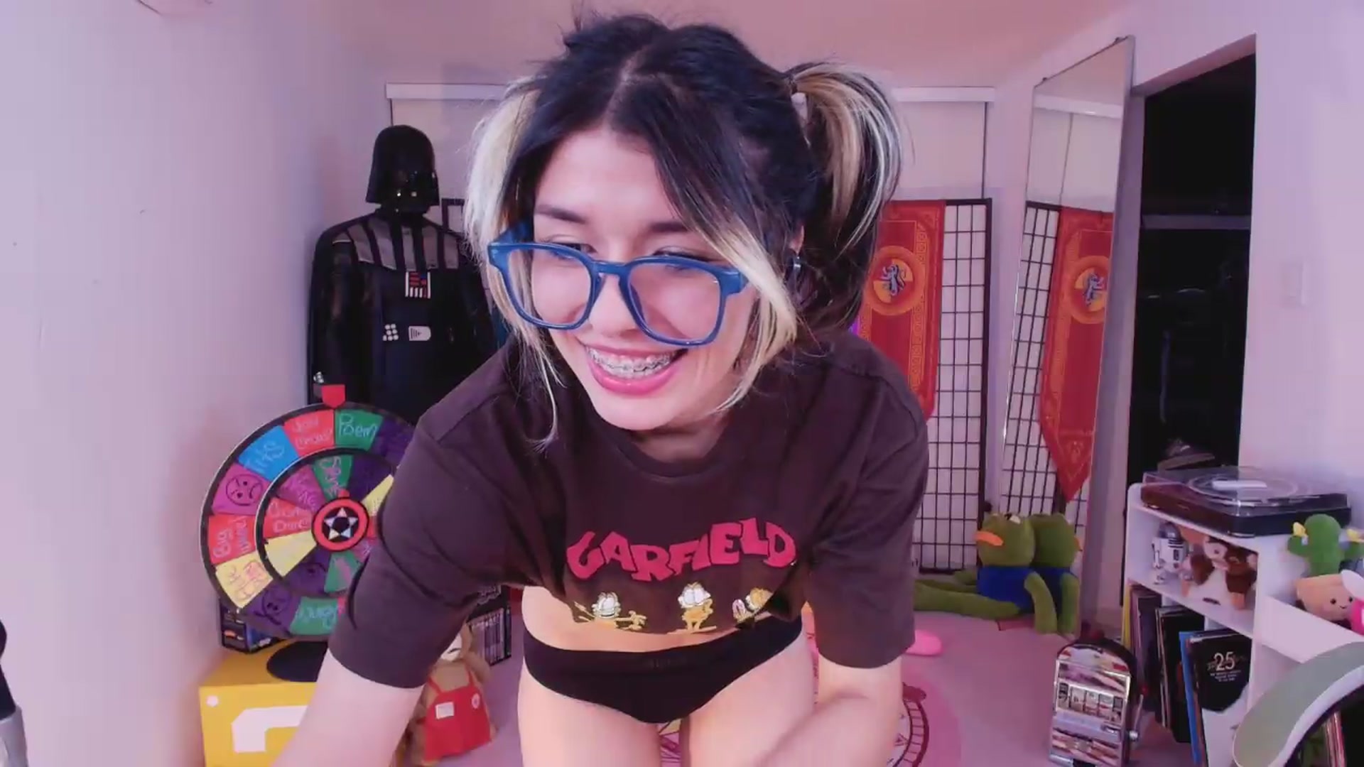 Gallery image thumbnail from Agostinha_Red's myfreecams stream on, 08/13/2026, 03:43 image 9 of 20