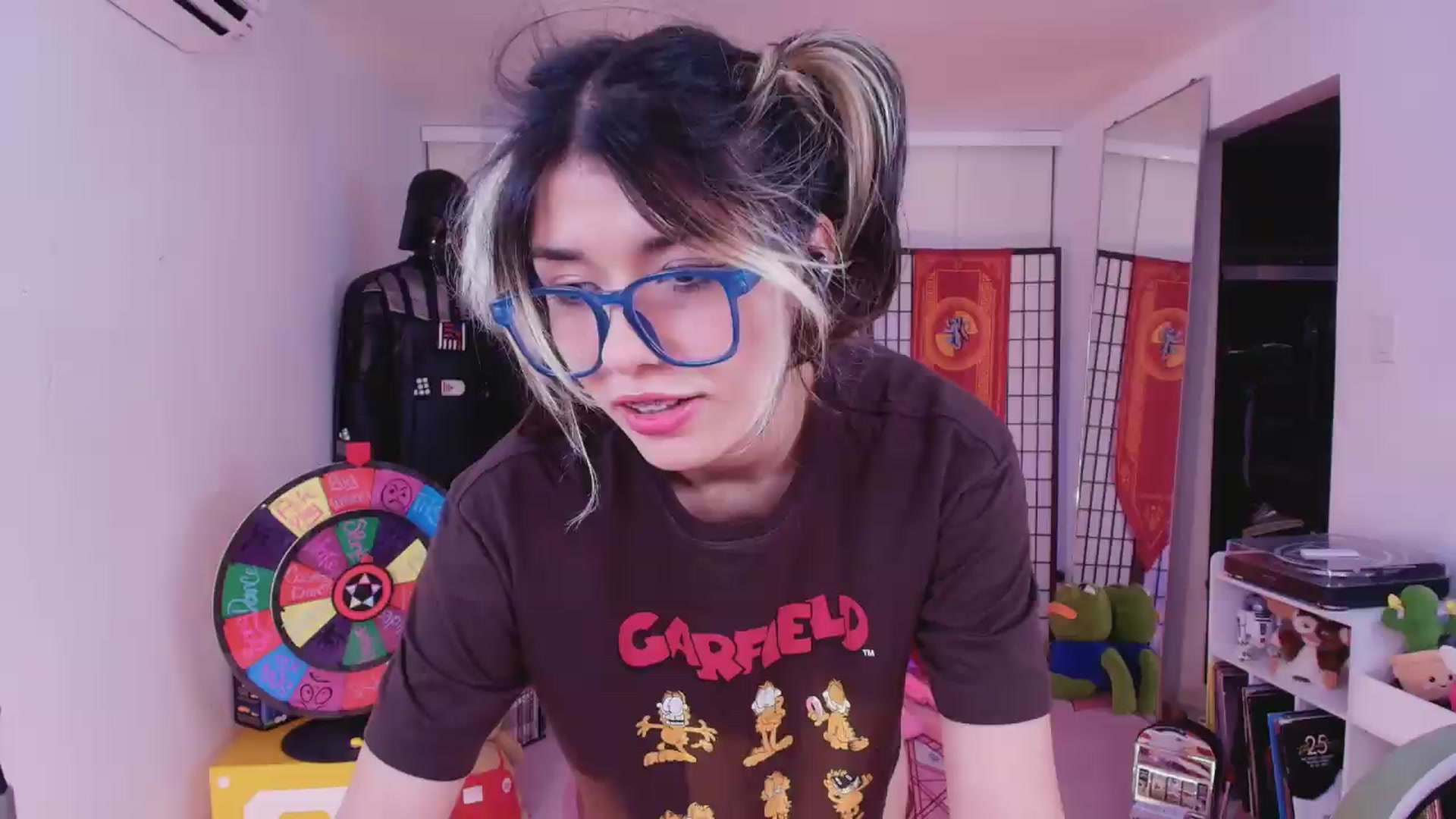 Gallery image thumbnail from Agostinha_Red's myfreecams stream on, 08/13/2026, 03:43 image 2 of 20