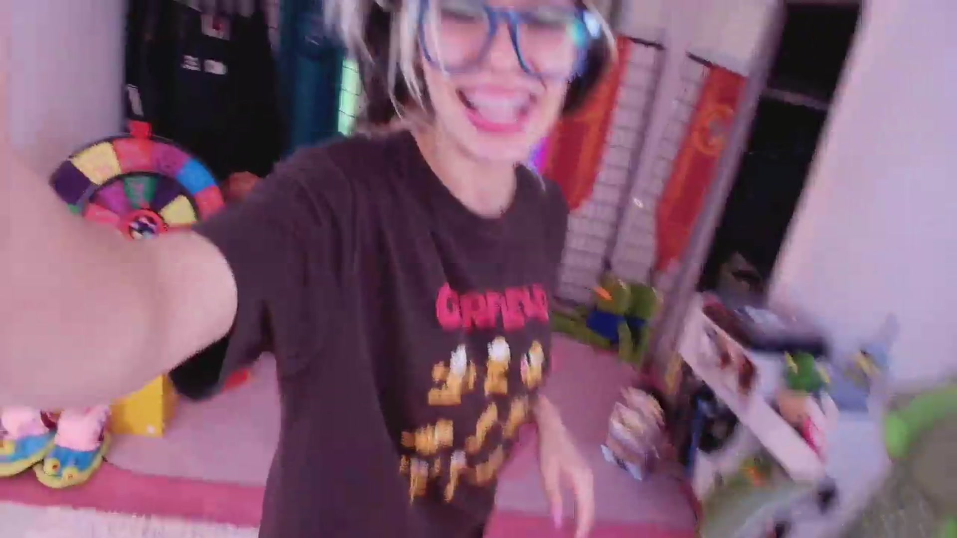Gallery image thumbnail from Agostinha_Red's myfreecams stream on, 08/13/2026, 03:43 image 8 of 20