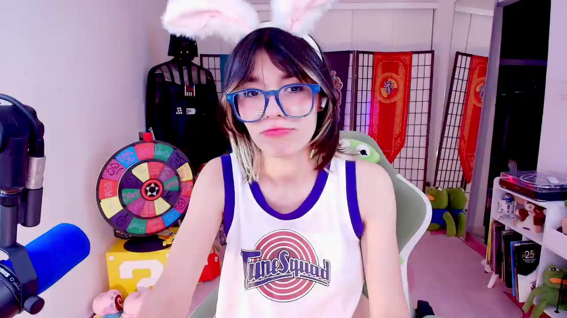 Gallery image thumbnail from Agostinha_Red's myfreecams stream on, 08/17/2026, 01:31 image 5 of 20