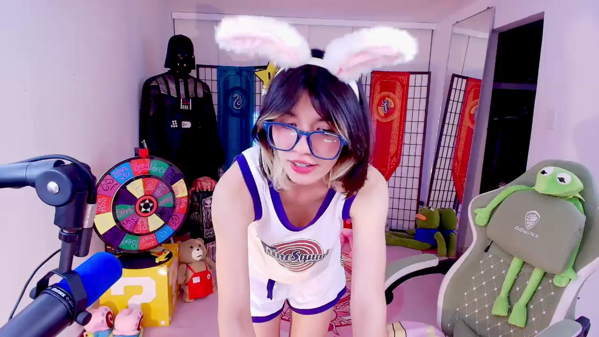 Gallery image thumbnail from Agostinha_Red's myfreecams stream on, 08/17/2026, 01:31 image 3 of 20