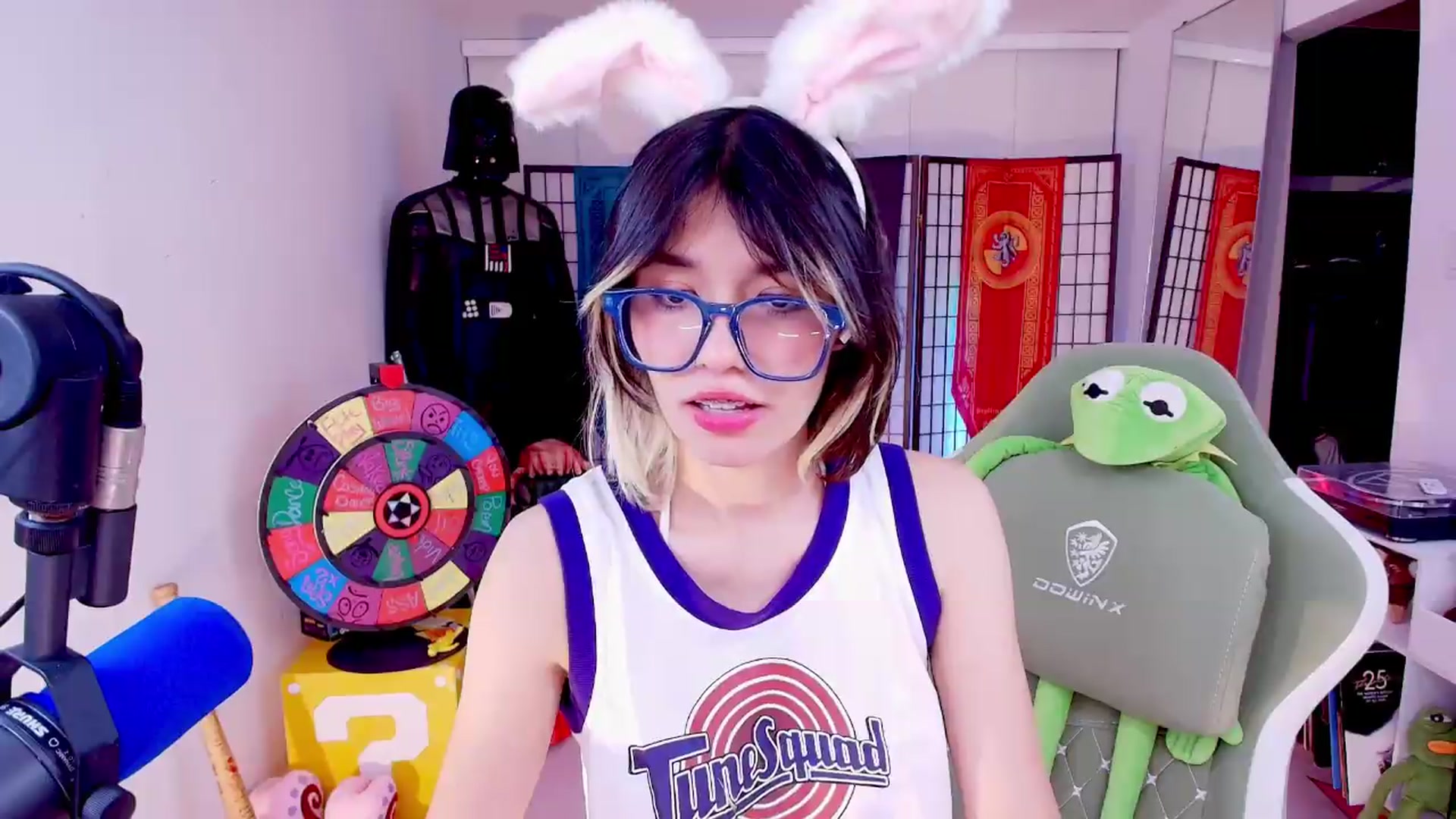 Gallery image thumbnail from Agostinha_Red's myfreecams stream on, 08/17/2026, 01:31 image 18 of 20