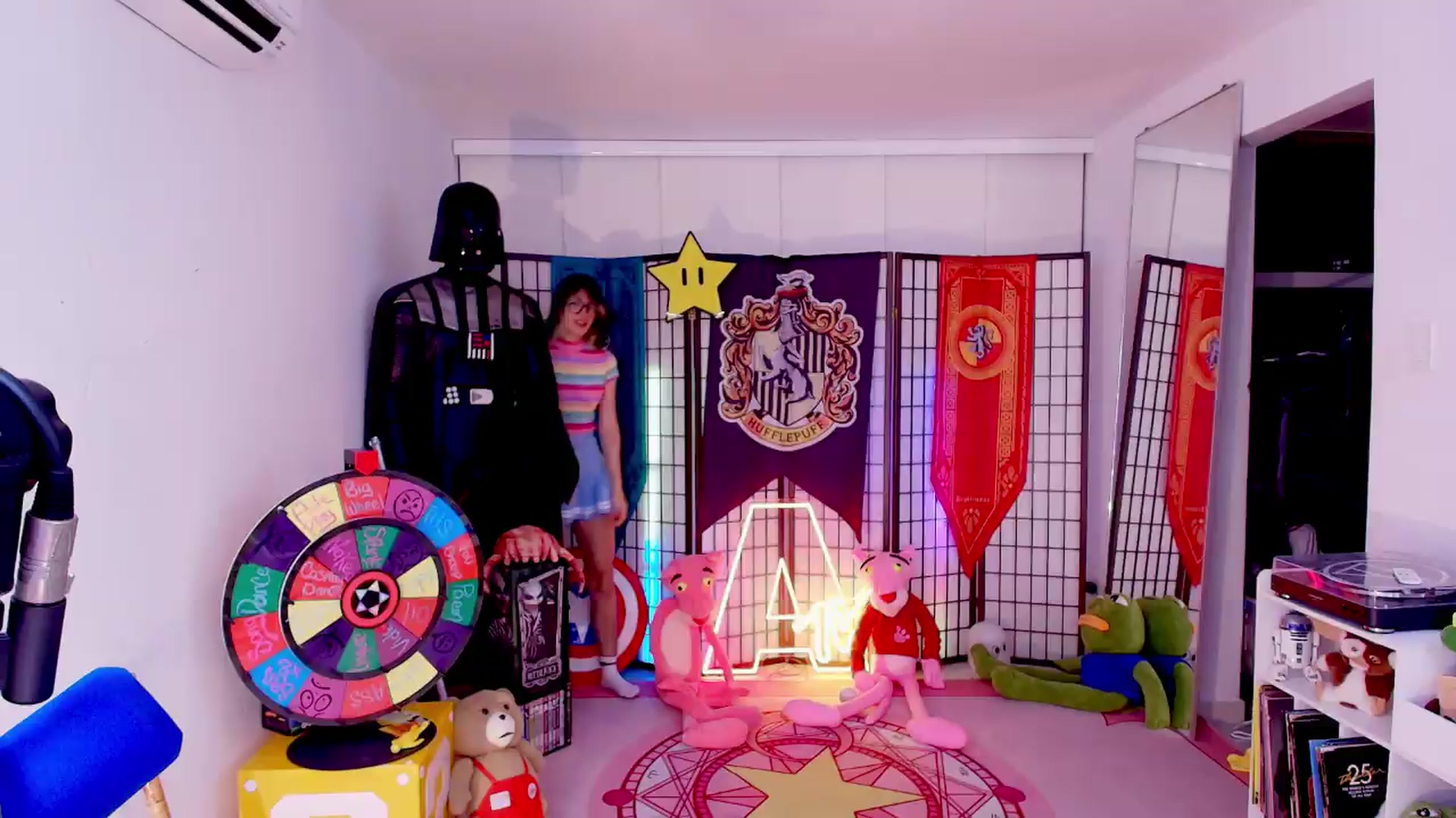 Gallery image thumbnail from Agostinha_Red's myfreecams stream on, 08/19/2026, 01:10 image 4 of 20