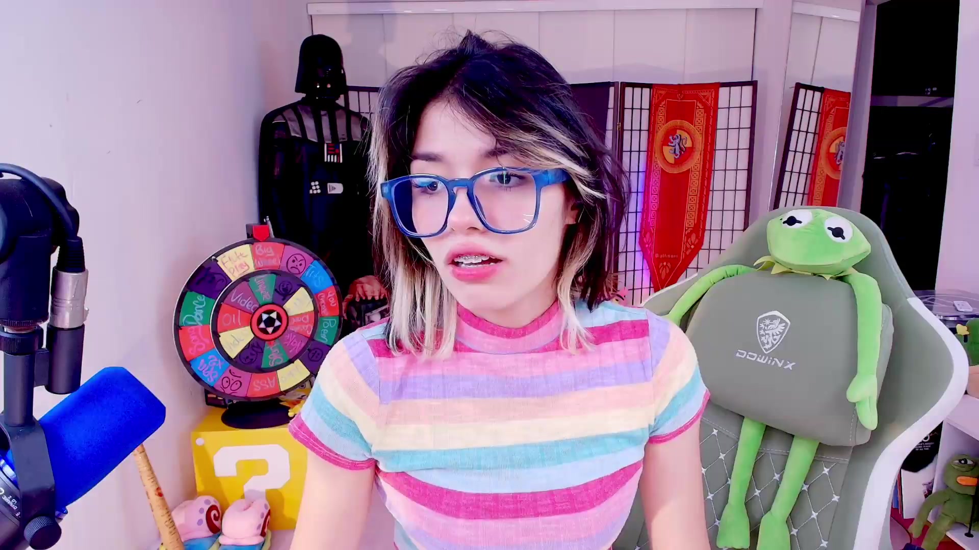Gallery image thumbnail from Agostinha_Red's myfreecams stream on, 08/19/2026, 03:04 image 7 of 20