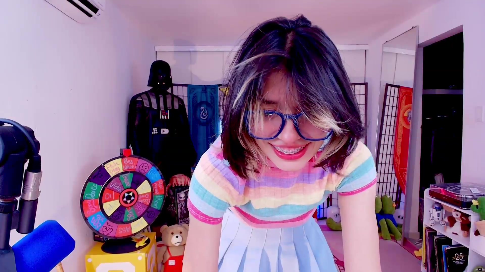 Gallery image thumbnail from Agostinha_Red's myfreecams stream on, 08/19/2026, 03:04 image 6 of 20