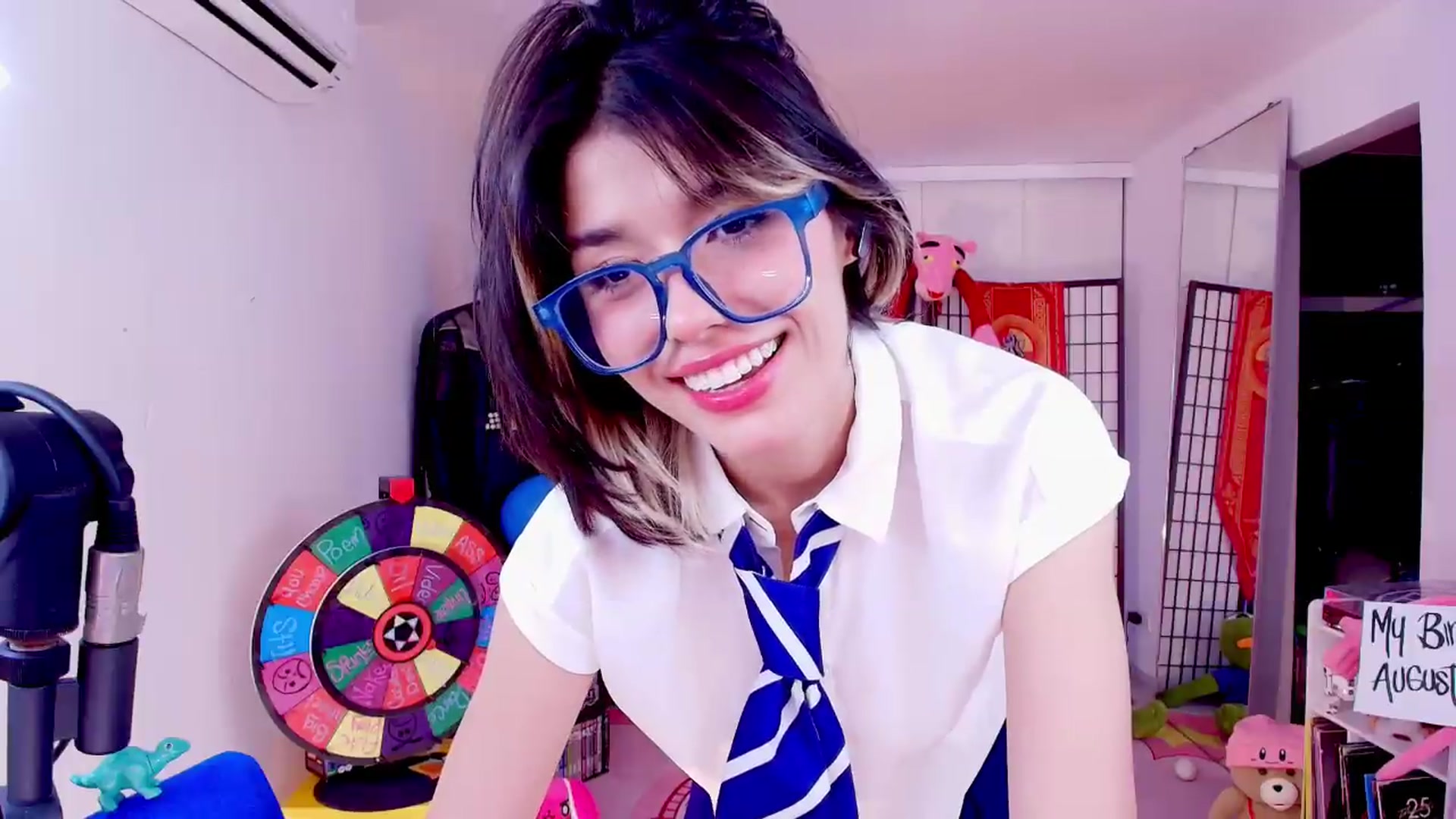 Gallery image thumbnail from Agostinha_Red's myfreecams stream on, 08/22/2026, 02:49 image 4 of 20