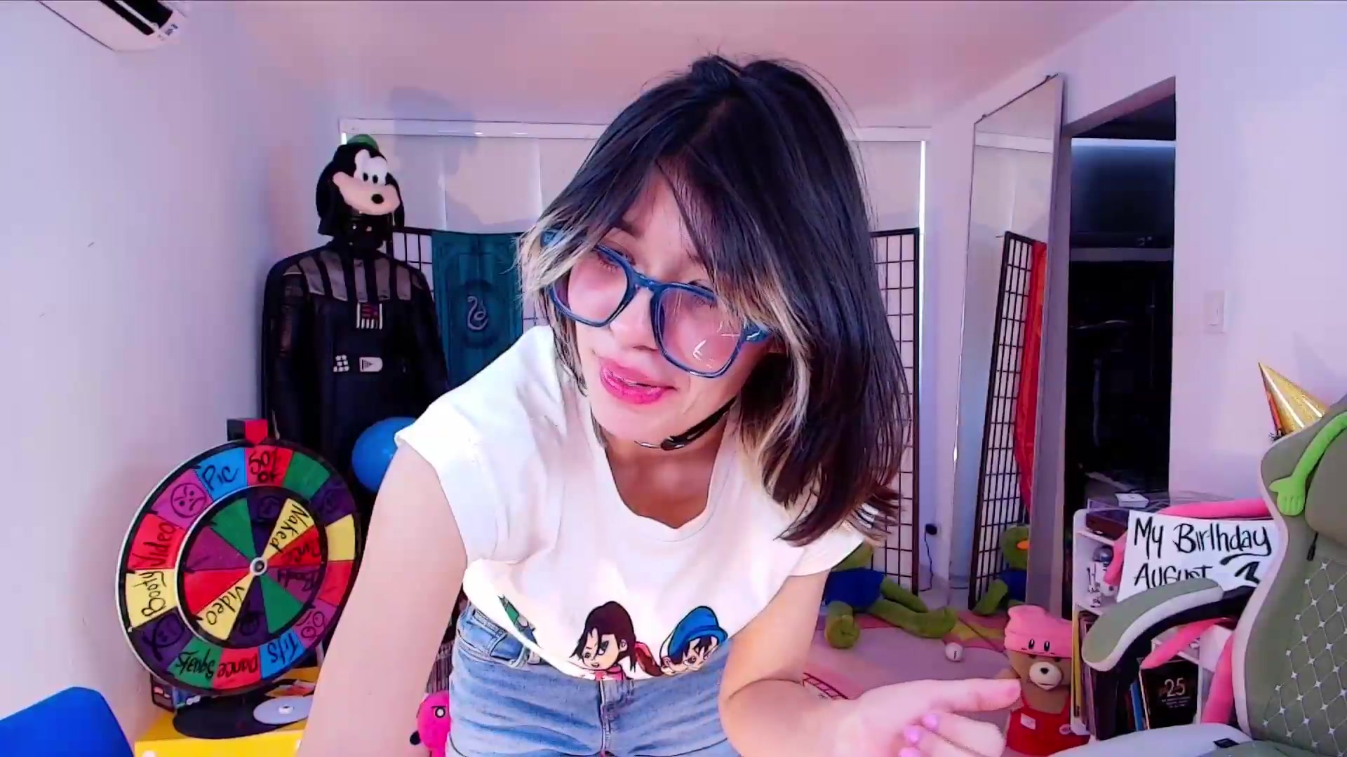 Gallery image thumbnail from Agostinha_Red's myfreecams stream on, 08/25/2026, 19:11 image 16 of 20
