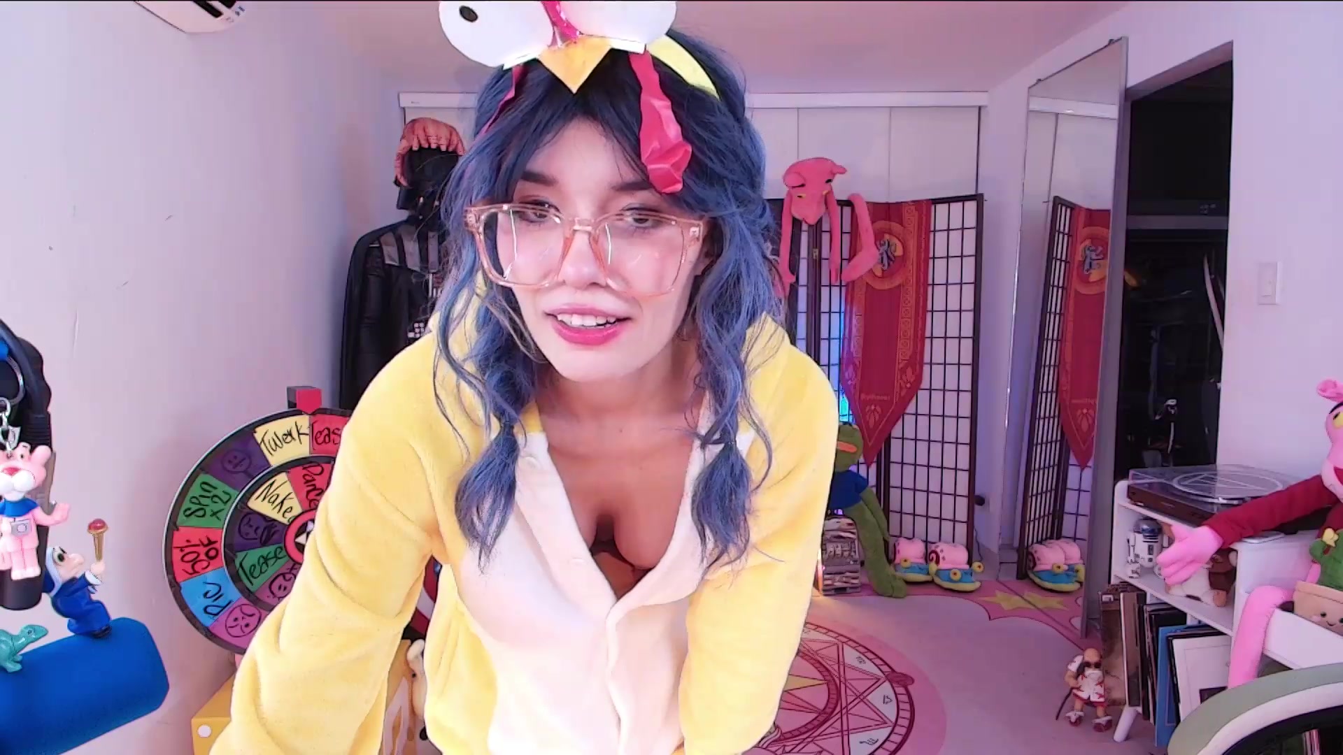 Gallery image thumbnail from Agostinha_Red's myfreecams stream on, 09/06/2026, 24:21 image 16 of 20