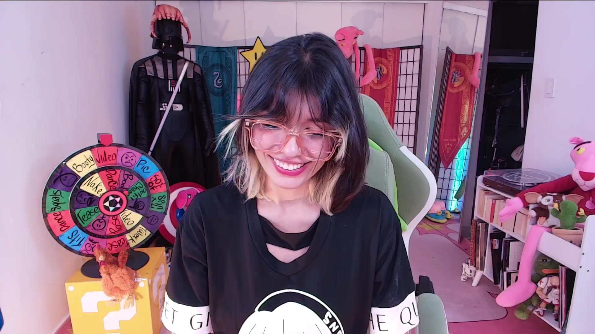 Gallery image thumbnail from Agostinha_Red's myfreecams stream on, 09/12/2026, 24:39 image 8 of 20