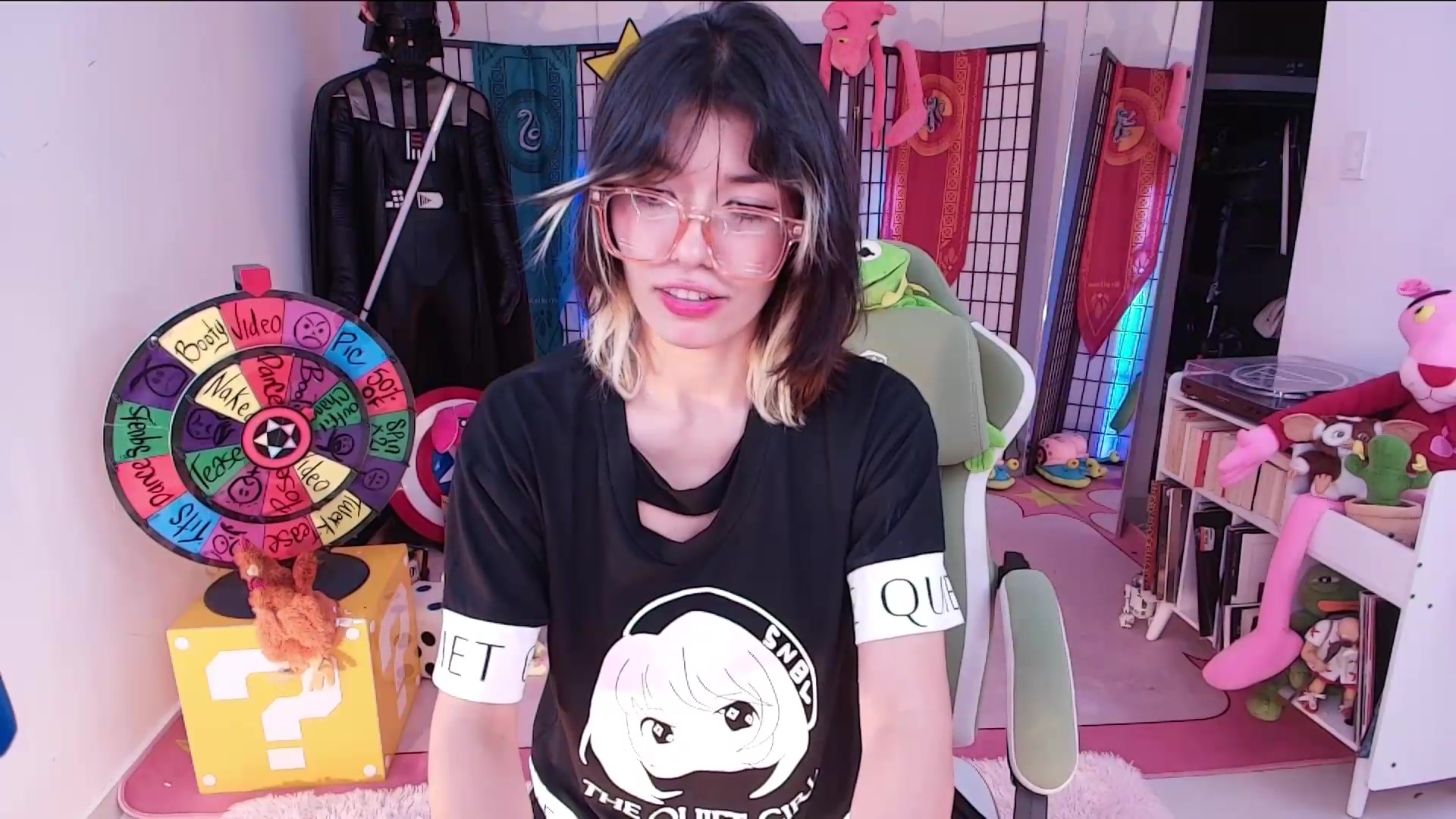 Gallery image thumbnail from Agostinha_Red's myfreecams stream on, 09/12/2026, 24:39 image 19 of 20