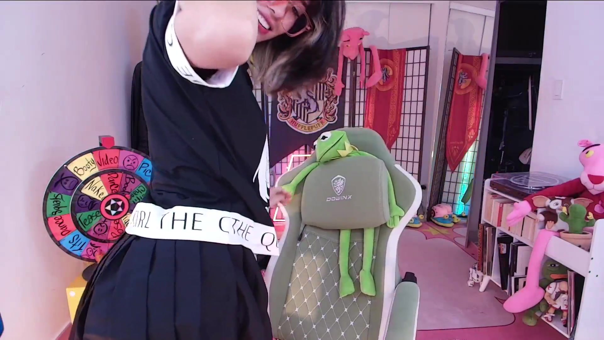 Gallery image thumbnail from Agostinha_Red's myfreecams stream on, 09/12/2026, 24:39 image 14 of 20